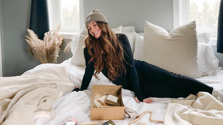 Fleece-Lined Throws & Pillows