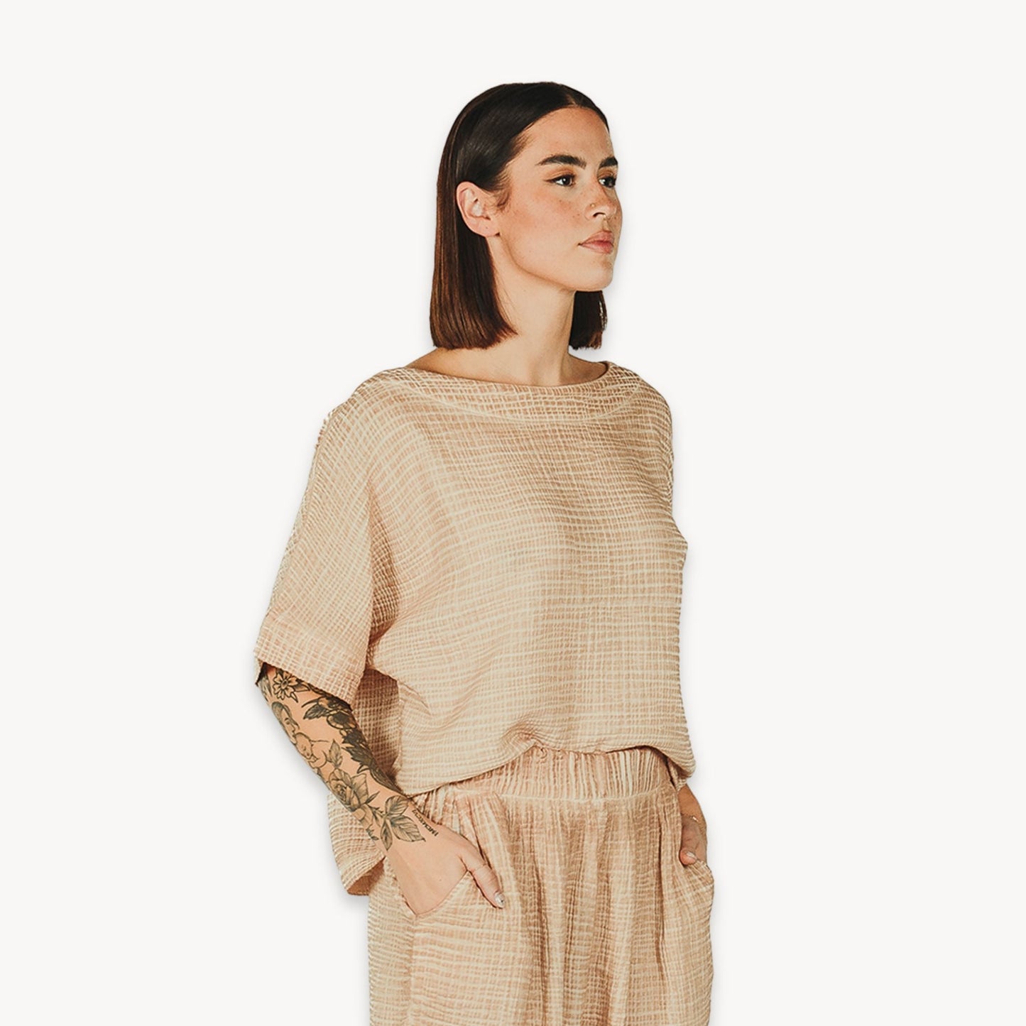 POKOLOKO Crinkle Palazzo Pants #color_crinkle-beige