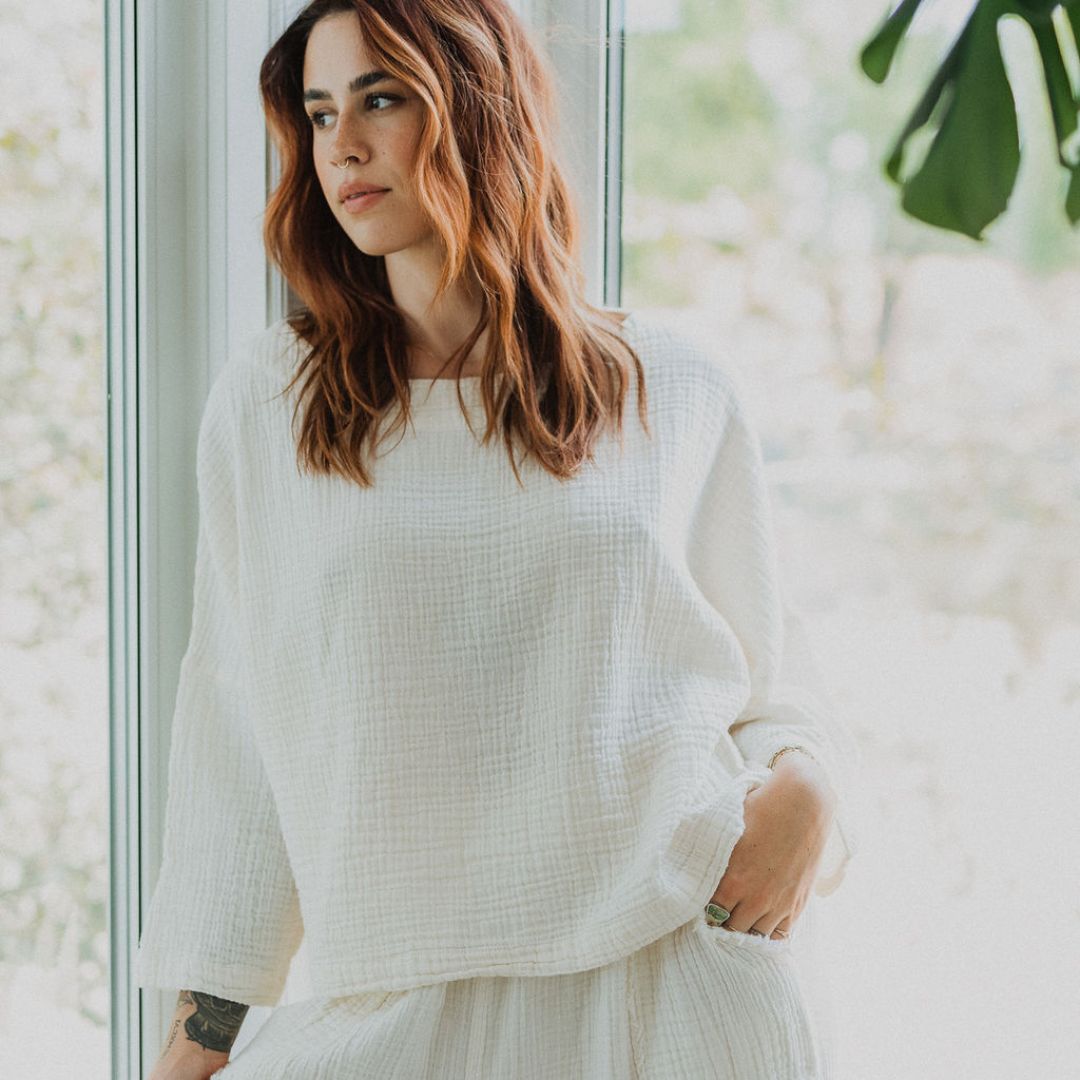 POKOLOKO Crinkle Long Sleeve Boat Top #color_crinkle-cream