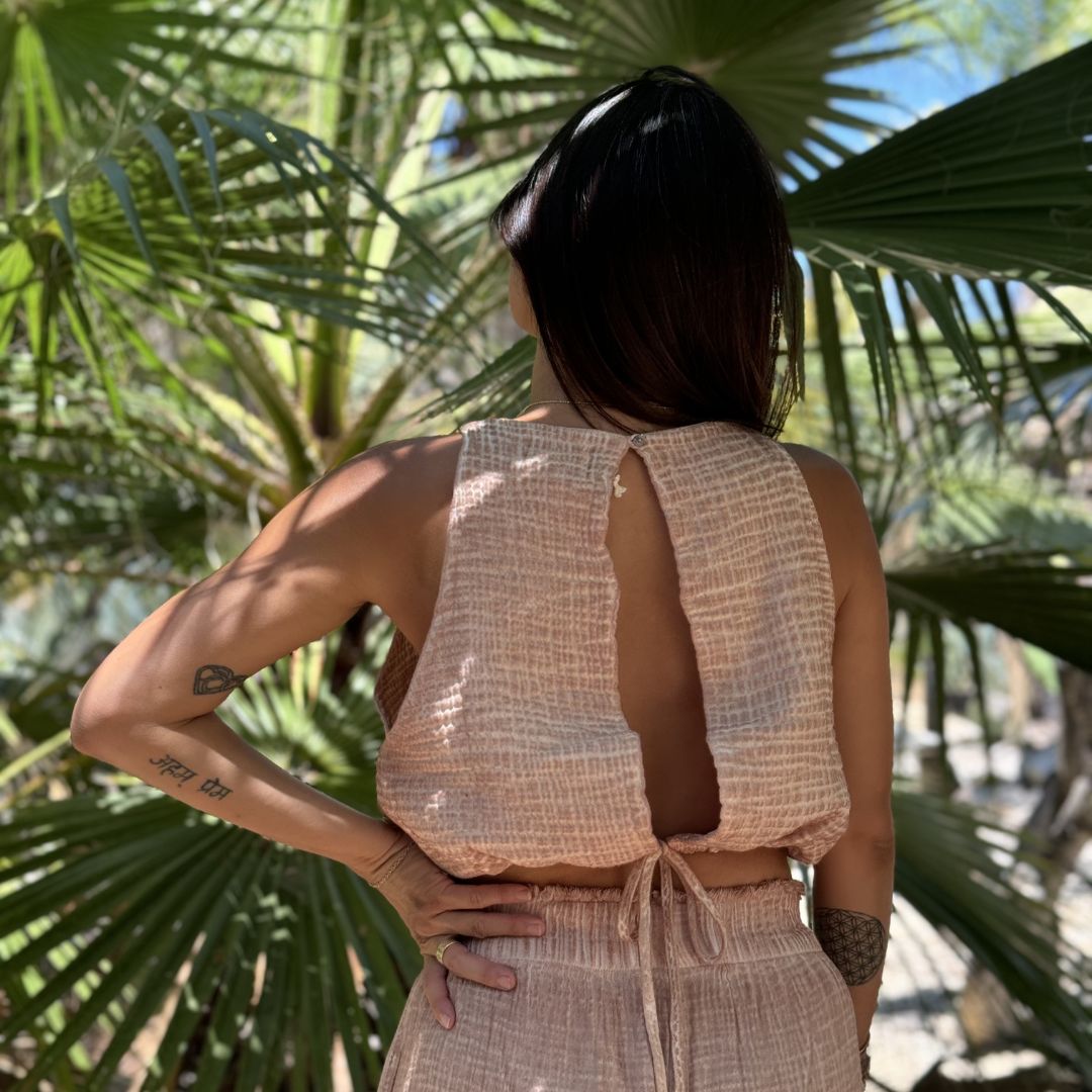 POKOLOKO Crinkle Keyhole Tank #color_crinkle-beige