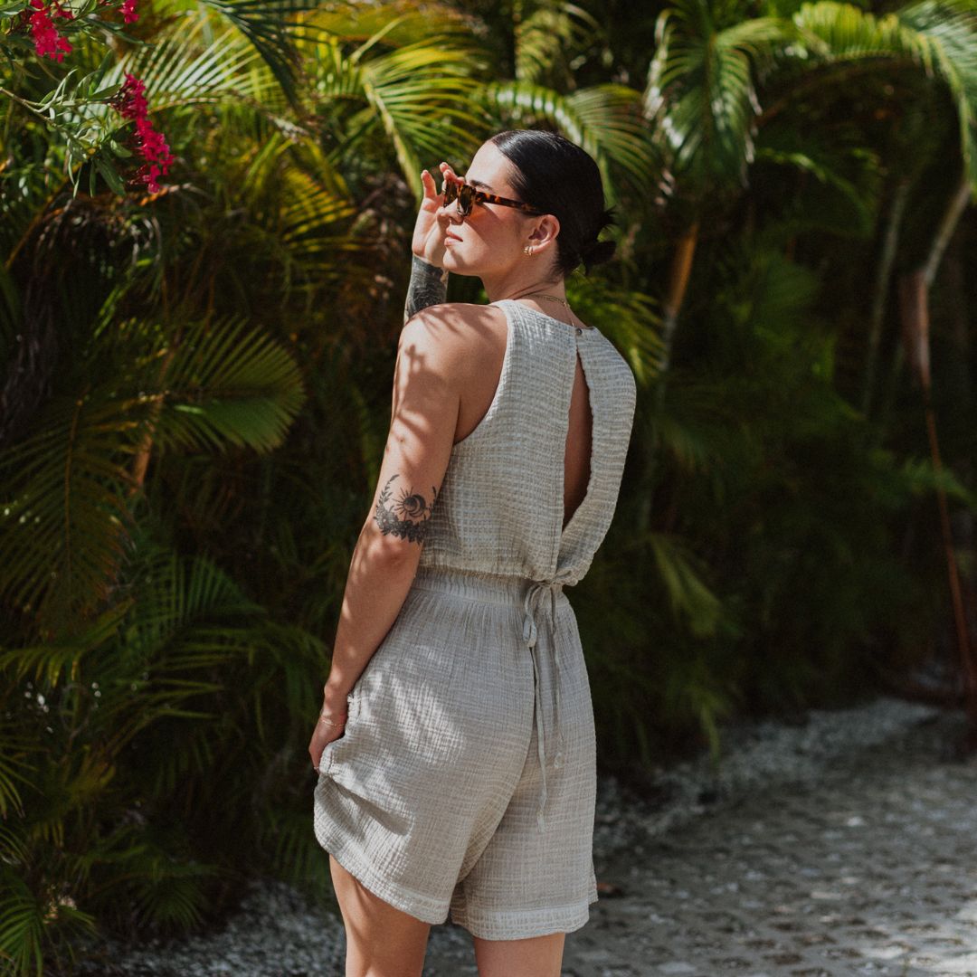 POKOLOKO Crinkle Keyhole Tank #color_crinkle-grey