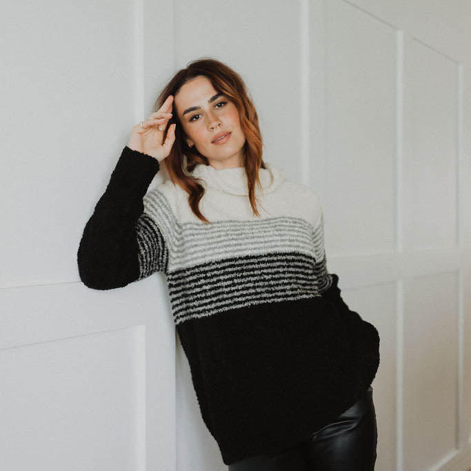 Lines Boucle Pullover