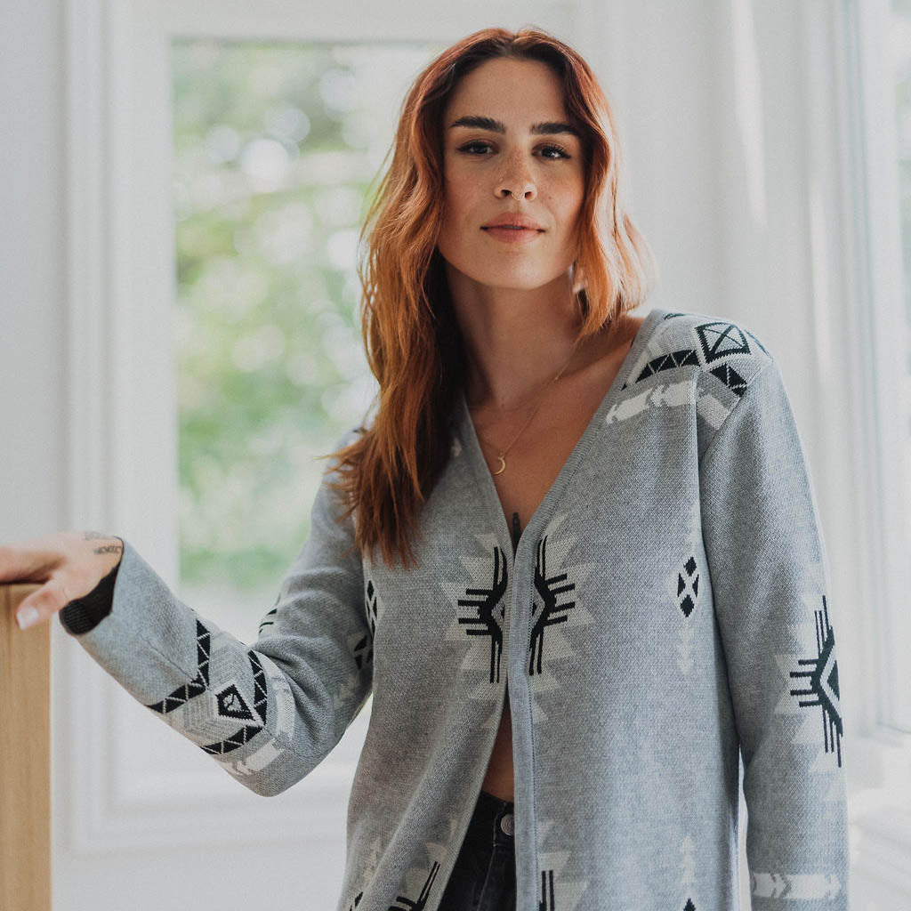 POKOLOKO Long Jacquard Sweater #color_grey-jacquard