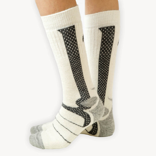 POKOLOKO Explorer Alpaca Socks #color_explorer-white-black