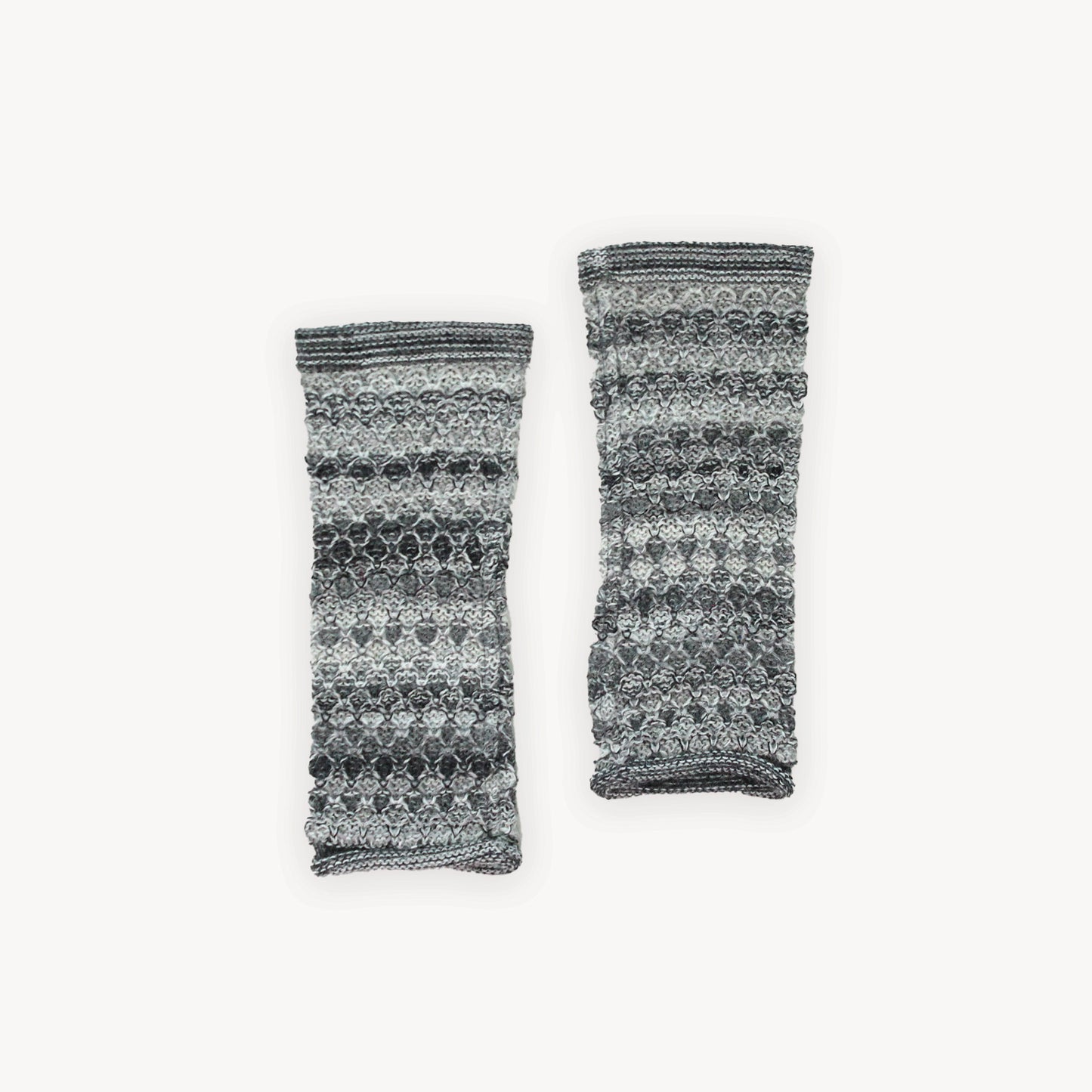 POKOLOKO Alpaca Aurora Hand Warmers #color_midnight
