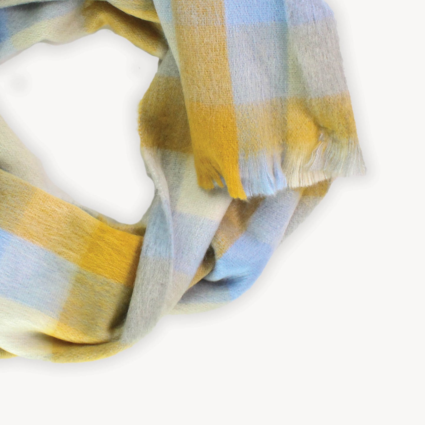 POKOLOKO Alpaca Seamless Check Scarf #color_gold-blue-check