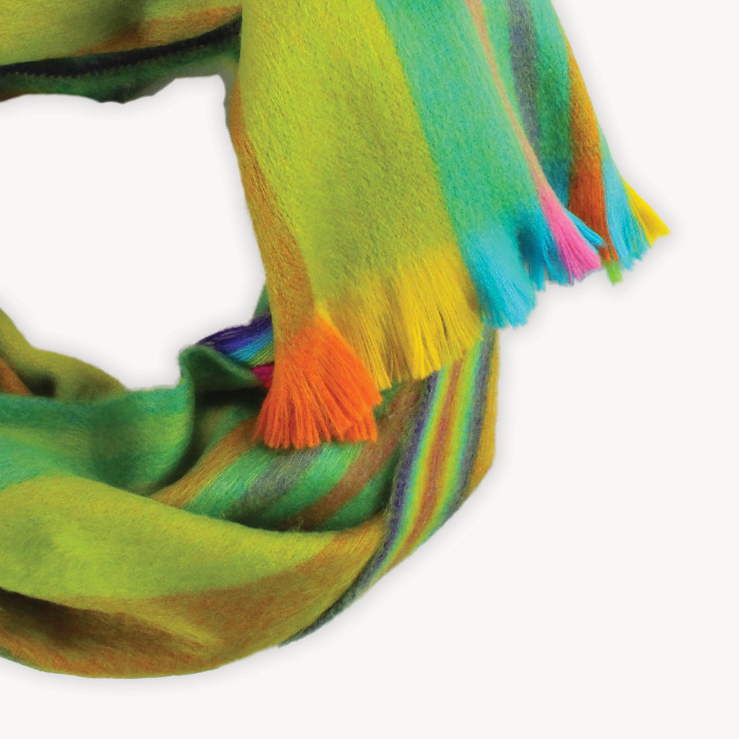 POKOLOKO Alpaca Seamless Multi Stripe Scarf #color_caravan-multi-stripe