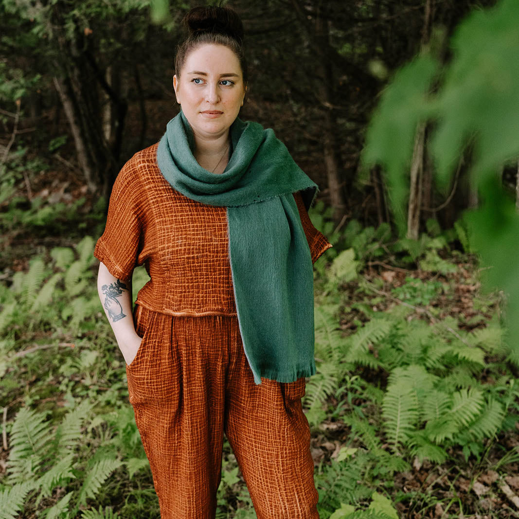 POKOLOKO Reversible Alpaca Seamless Scarf #color_leaf-grey