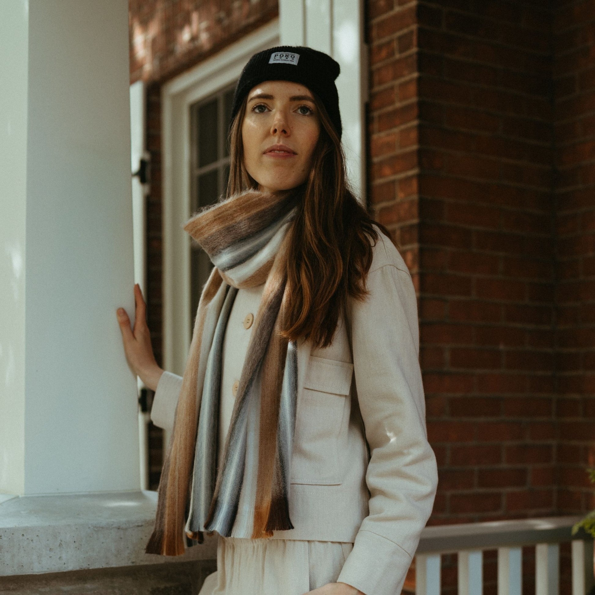 POKOLOKO Alpaca Seamless Check Scarf #color_walnut-check