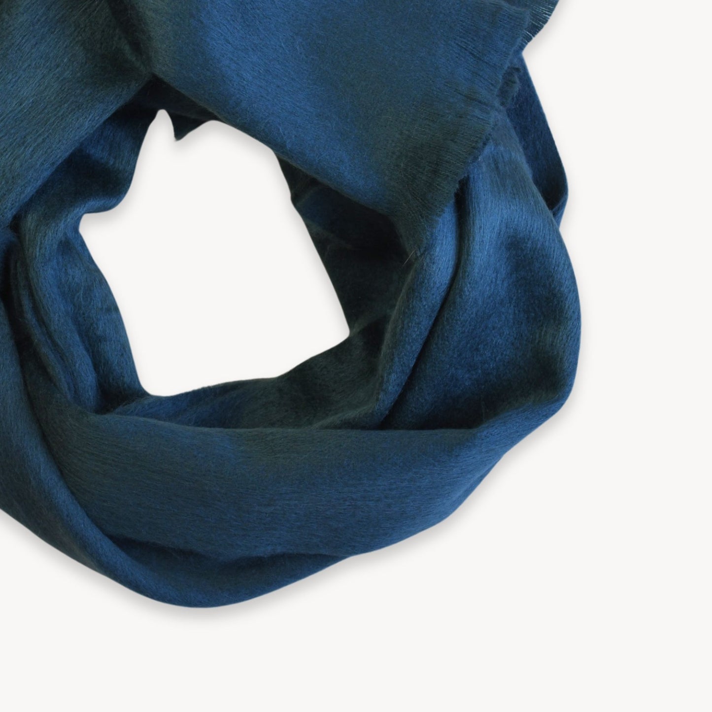 POKOLOKO Solid Alpaca Seamless Scarf #color_whale-seamless-scarf