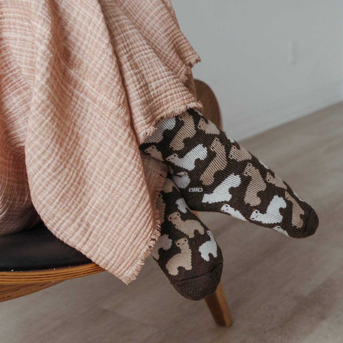 POKOLOKO Herd Alpaca Socks #color_chocolate-herd