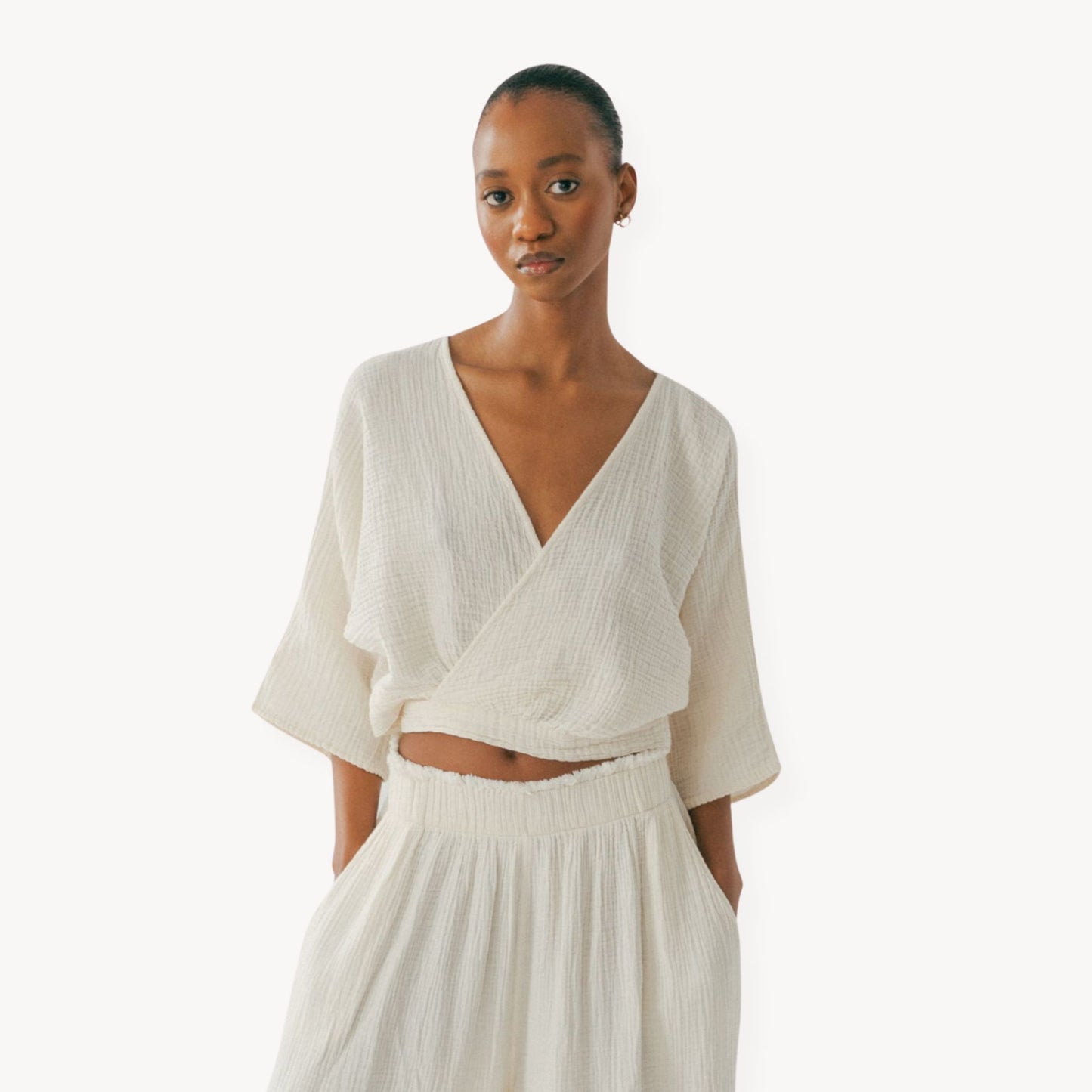 POKOLOKO Crinkle Balloon Sleeve Top #color_crinkle-cream