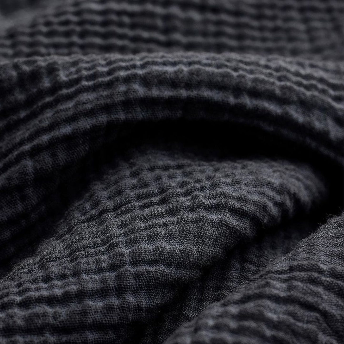 POKOLOKO Crinkle Balloon Sleeve Top #color_crinkle-black