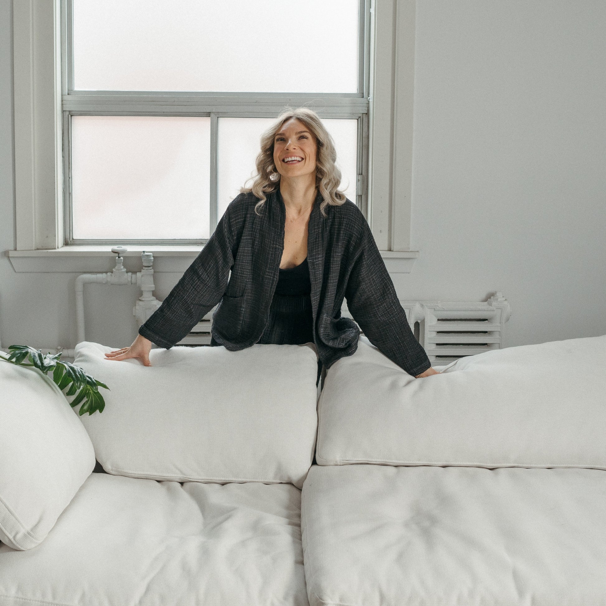 POKOLOKO Crinkle Short Jacket #color_crinkle-black