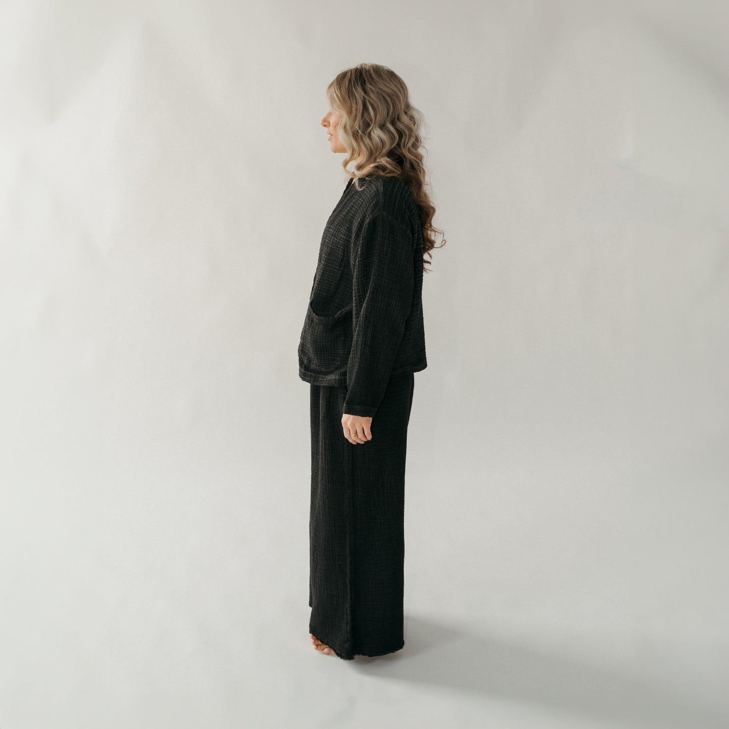 POKOLOKO Crinkle Short Jacket #color_crinkle-black