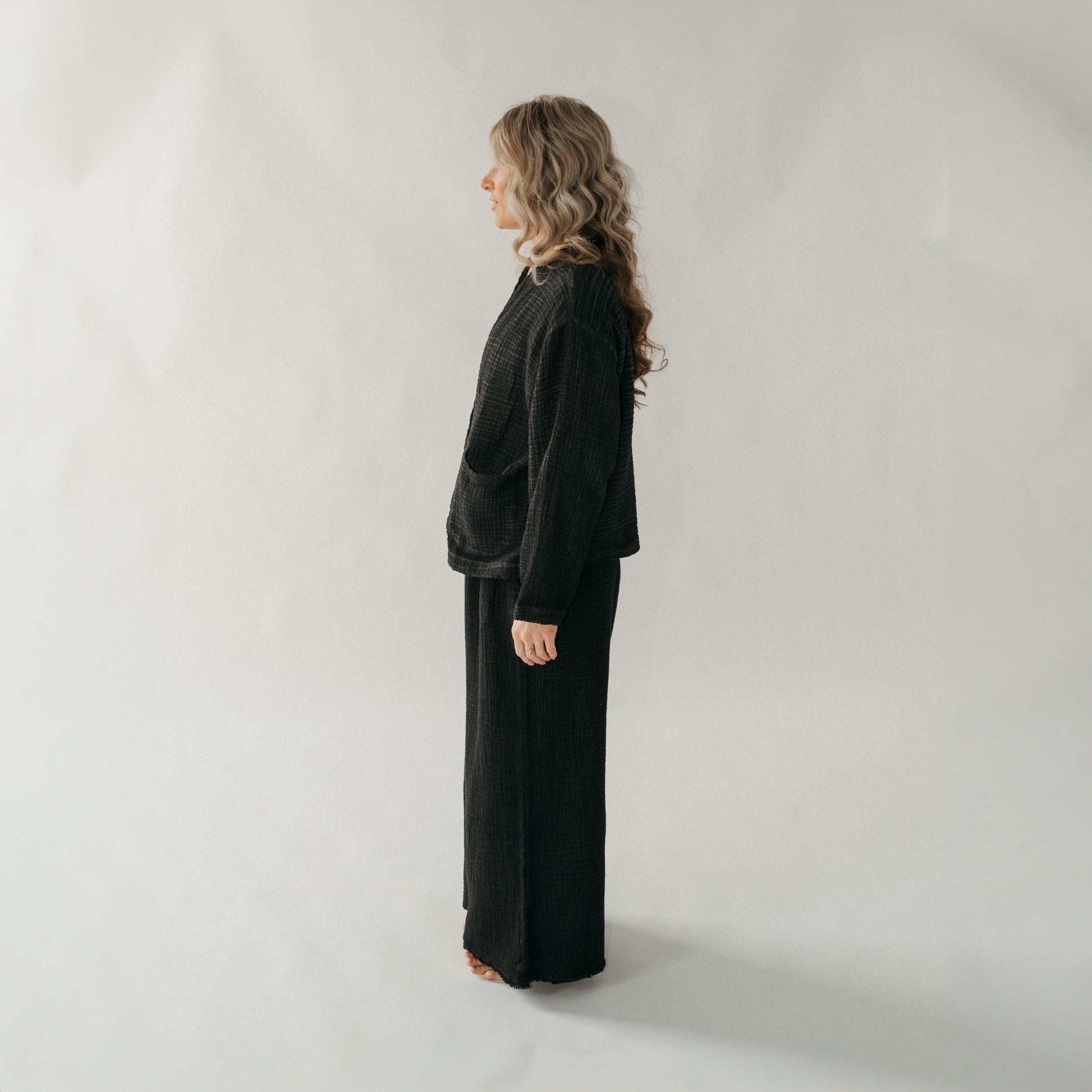 POKOLOKO Crinkle Short Jacket #color_crinkle-black