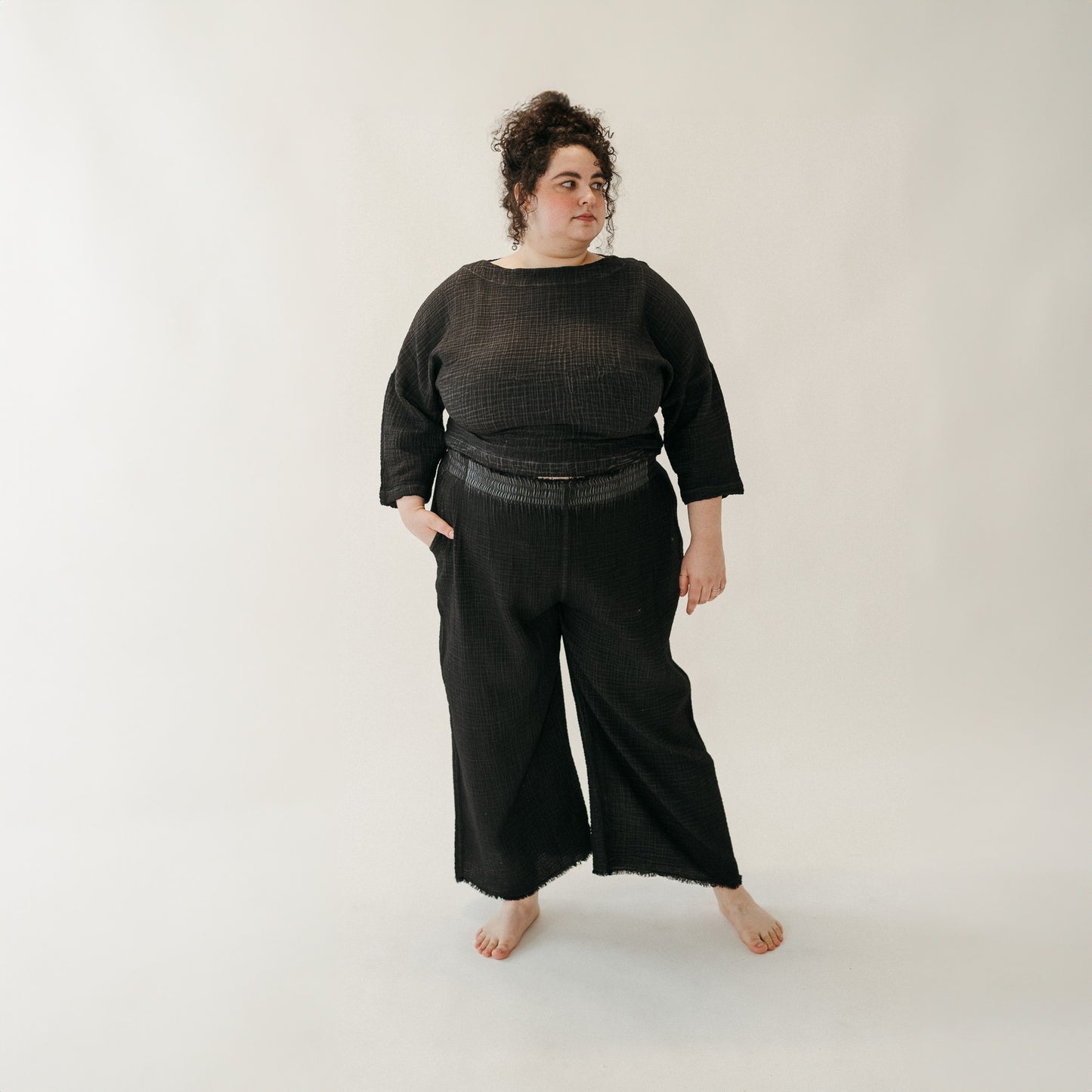 POKOLOKO Crinkle Drawstring Palazzo Pants Plus #color_crinkle-black