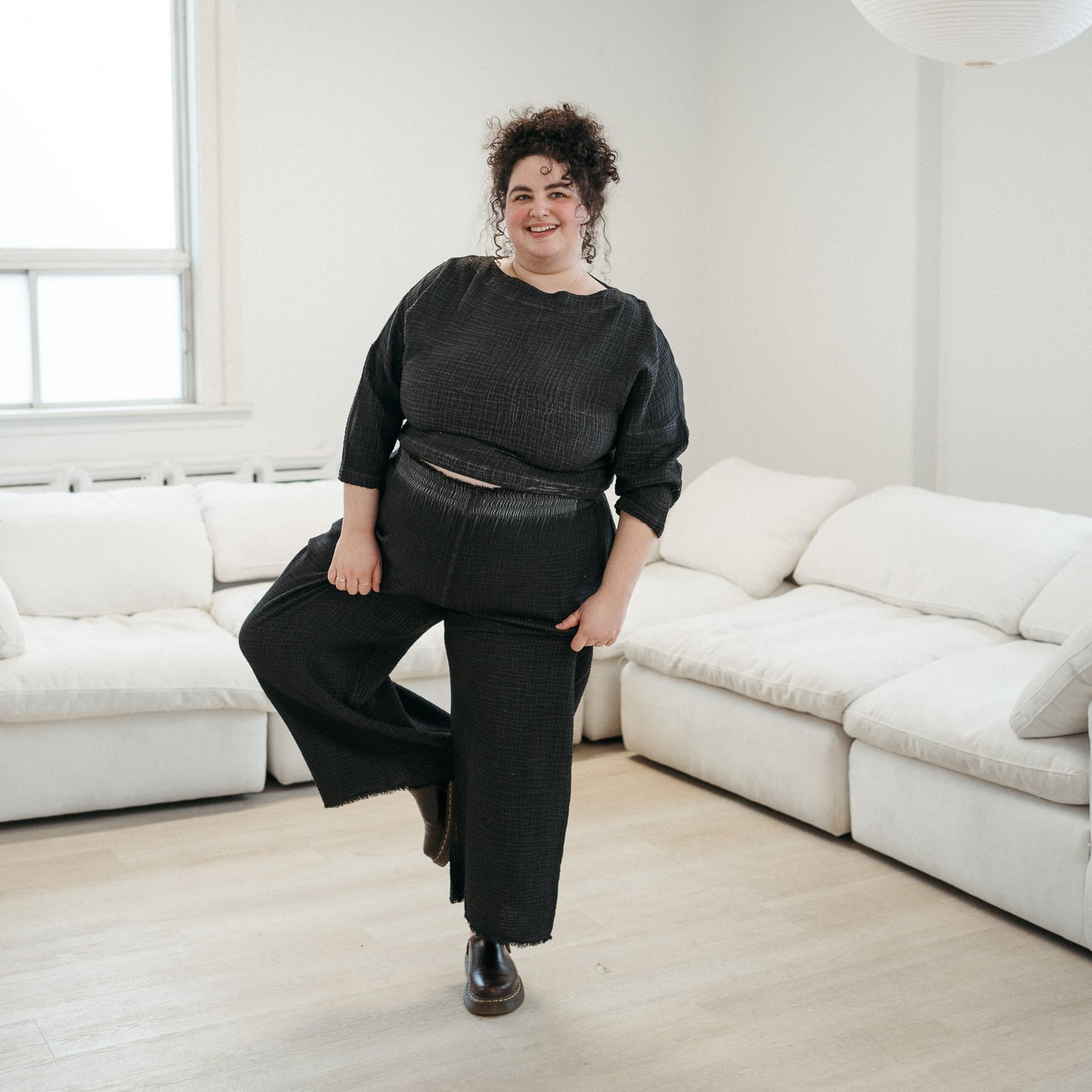 POKOLOKO Crinkle Drawstring Palazzo Pants Plus #color_crinkle-black