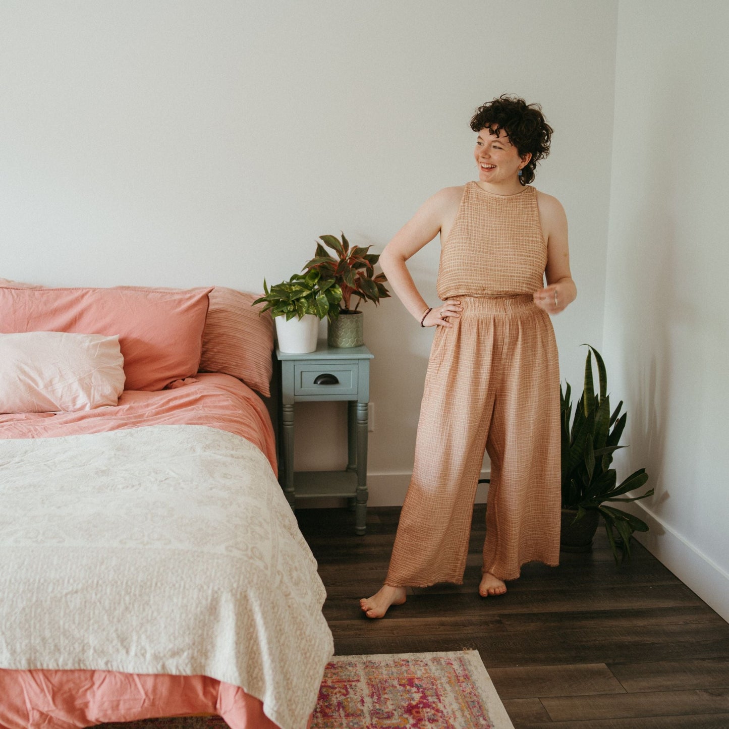 POKOLOKO Crinkle Palazzo Pants #color_crinkle-beige