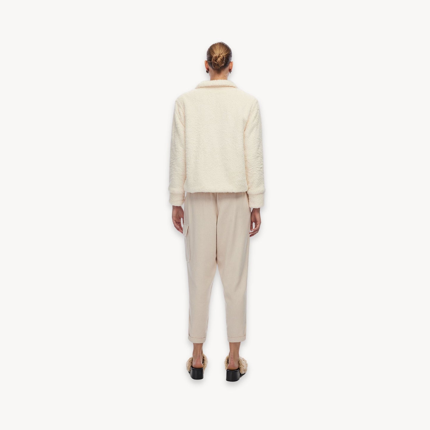 POKOLOKO Recycled Sherpa Short Jacket #color_sherpa-cream