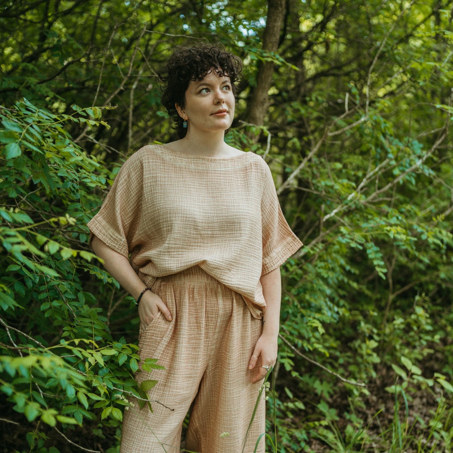 Analyzing image IKI-TP4 2048 × 2048px POKOLOKO Crinkle Palazzo Pants #color_crinkle-beige