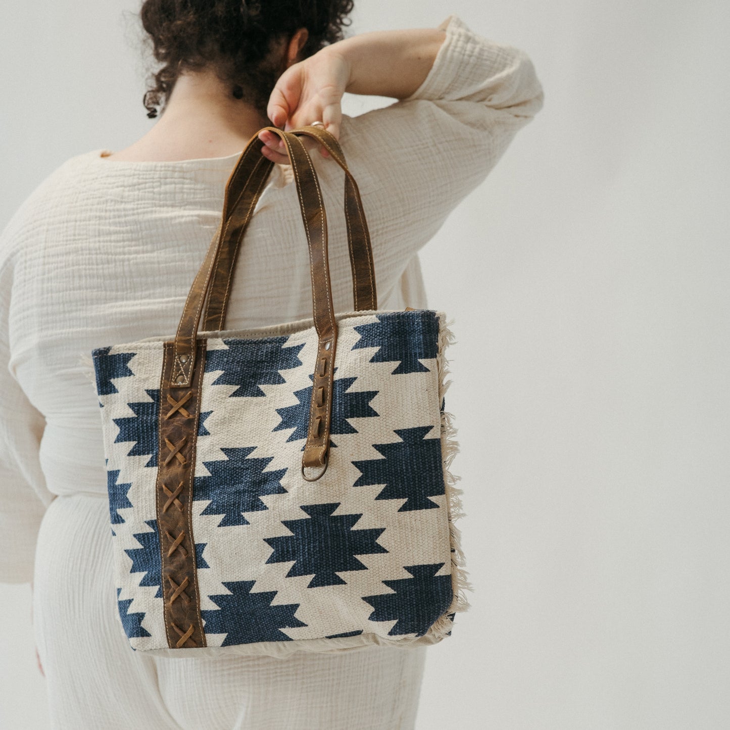 Laredo Tote Bag