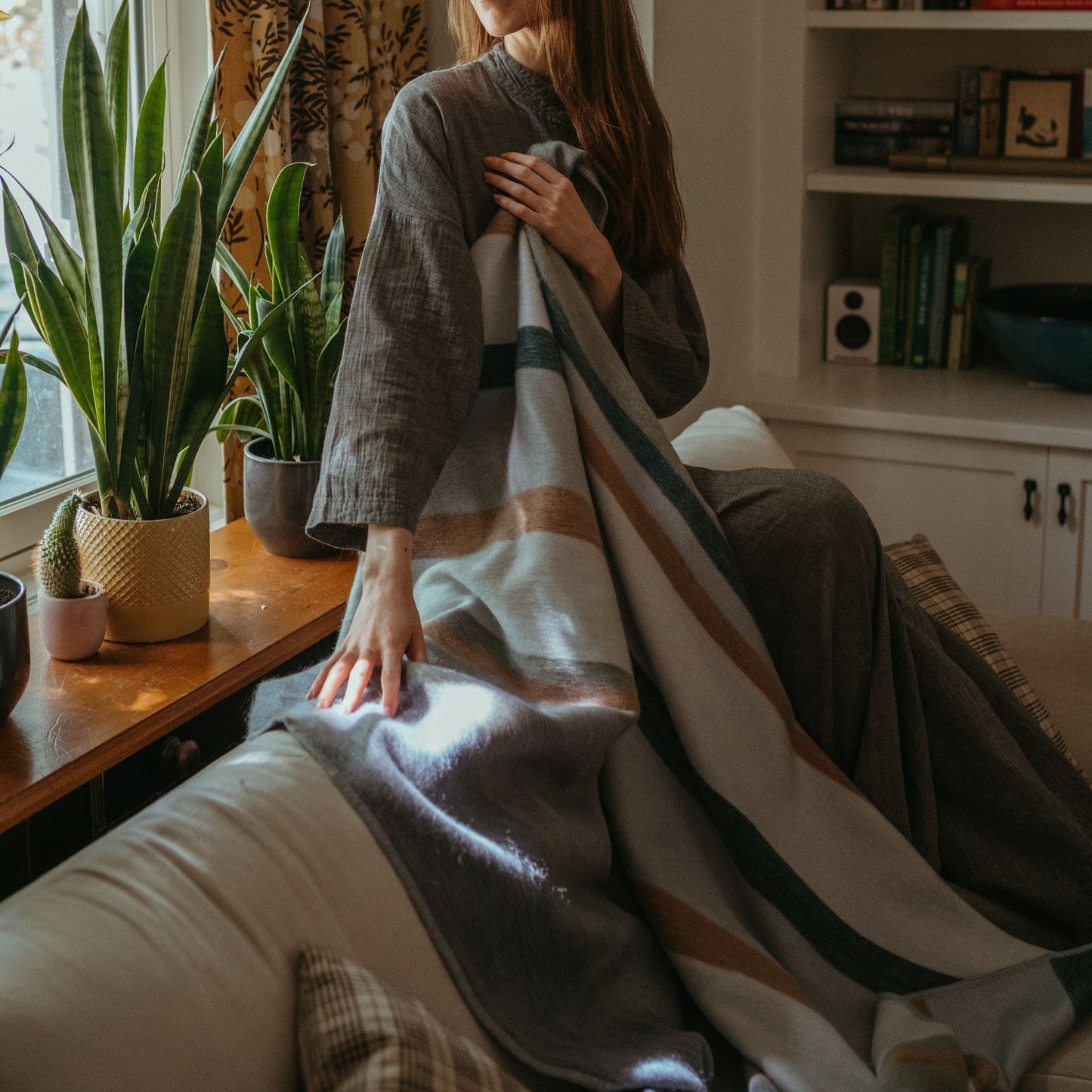 POKOLOKO Striped Alpaca Blanket #color_earth-stripe