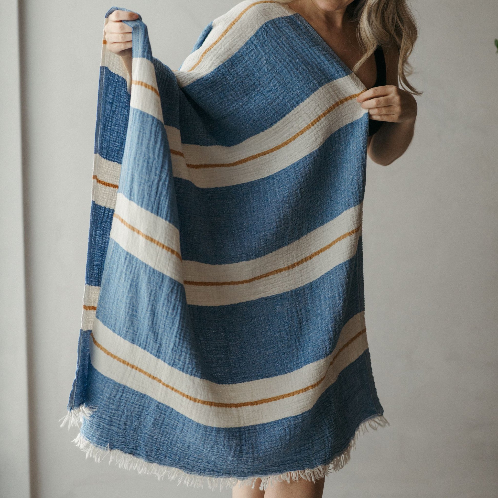 Crinkle Towel POKOLOKO #color_royal-blue