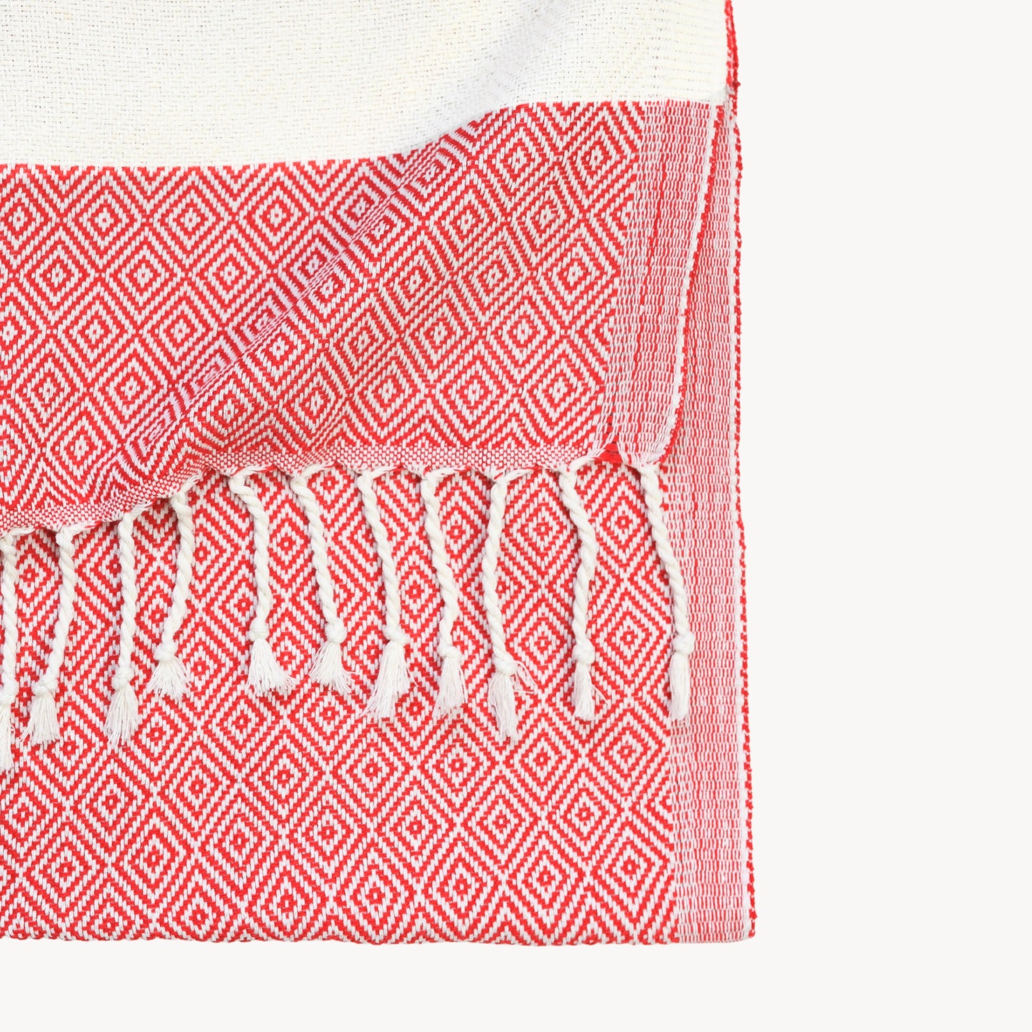 POKOLOKO Diamond Hand Towel #color_red-diamond