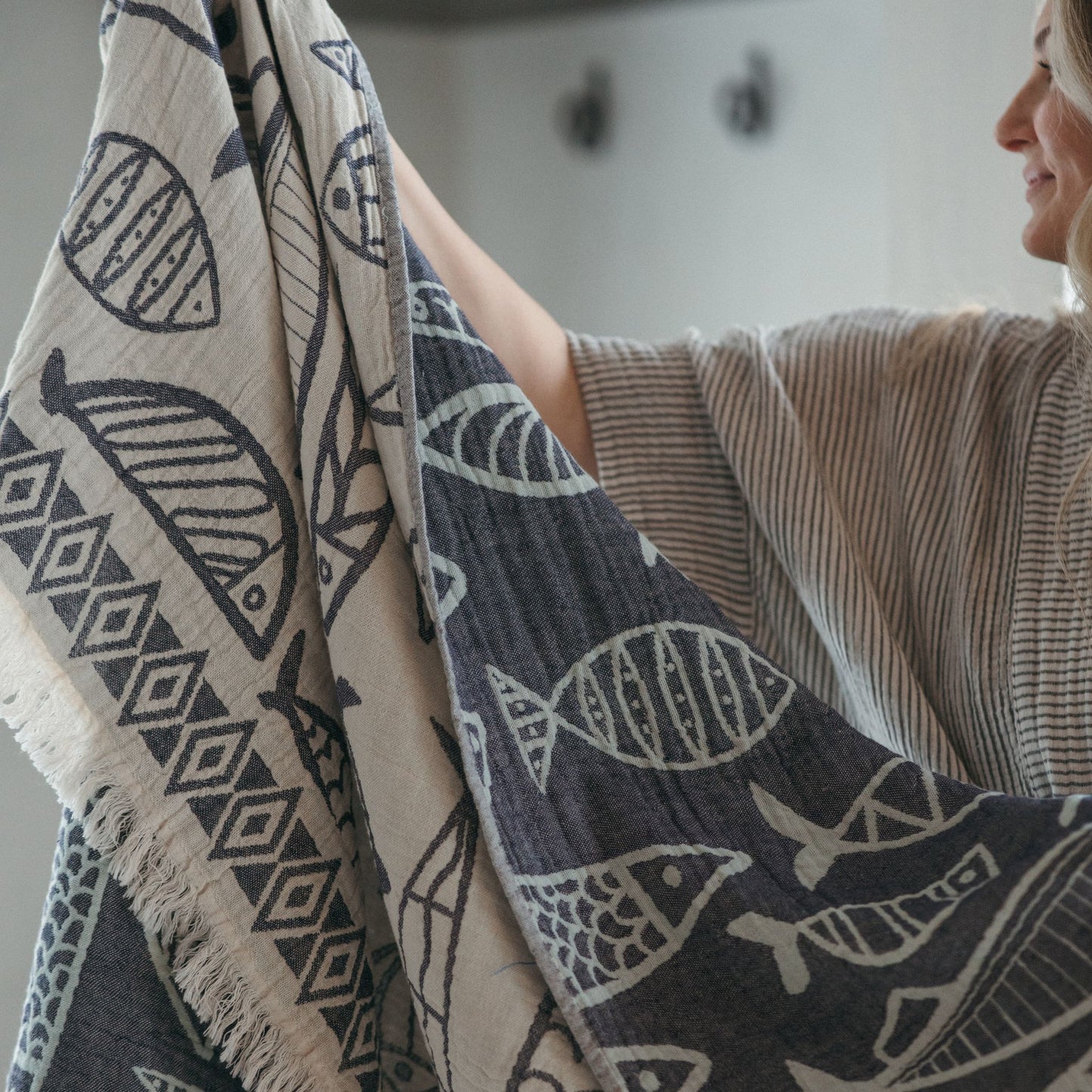 POKOLOKO Fish Family Towel