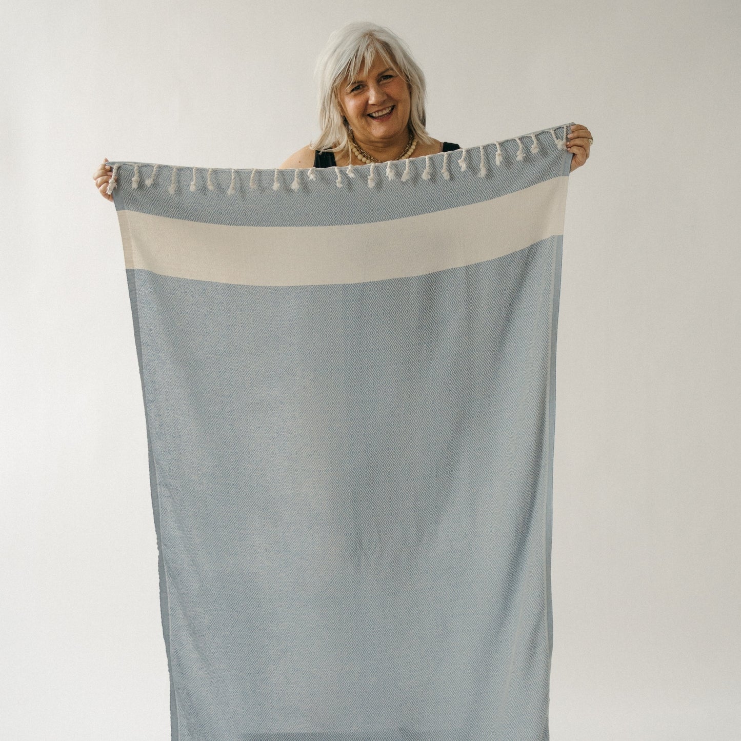 POKOLOKO Diamond Towel #color_blue-jean-diamond