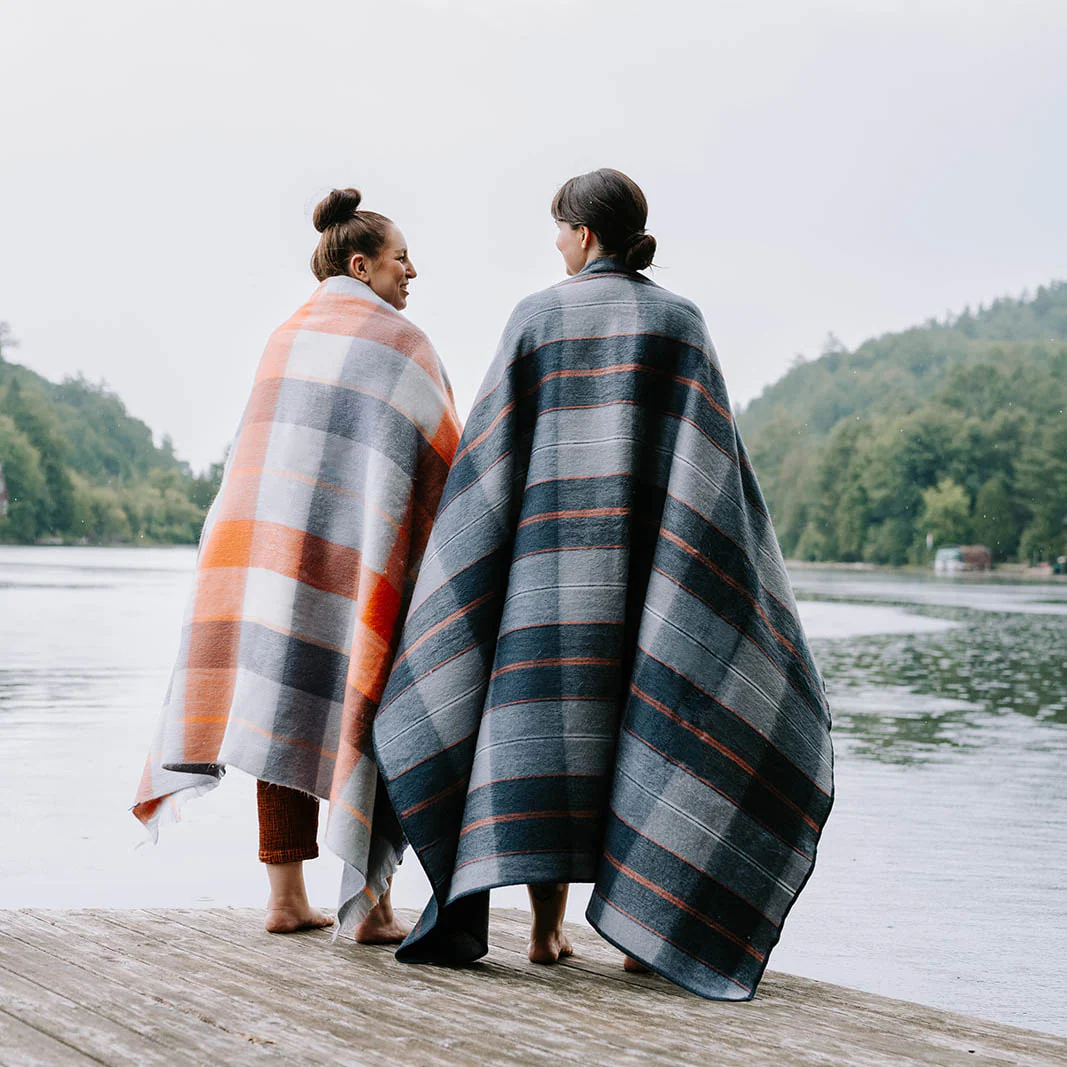 POKOLOKO Plaid Large Alpaca Blanket #color_retro-grey-plaid