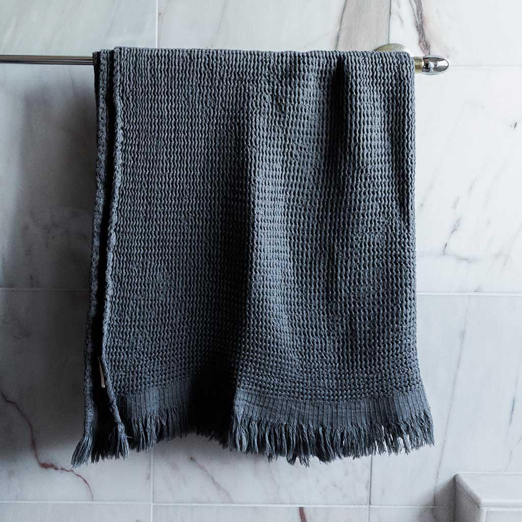 POKOLOKO Wave Towel #color_charcoal-wave-towel
