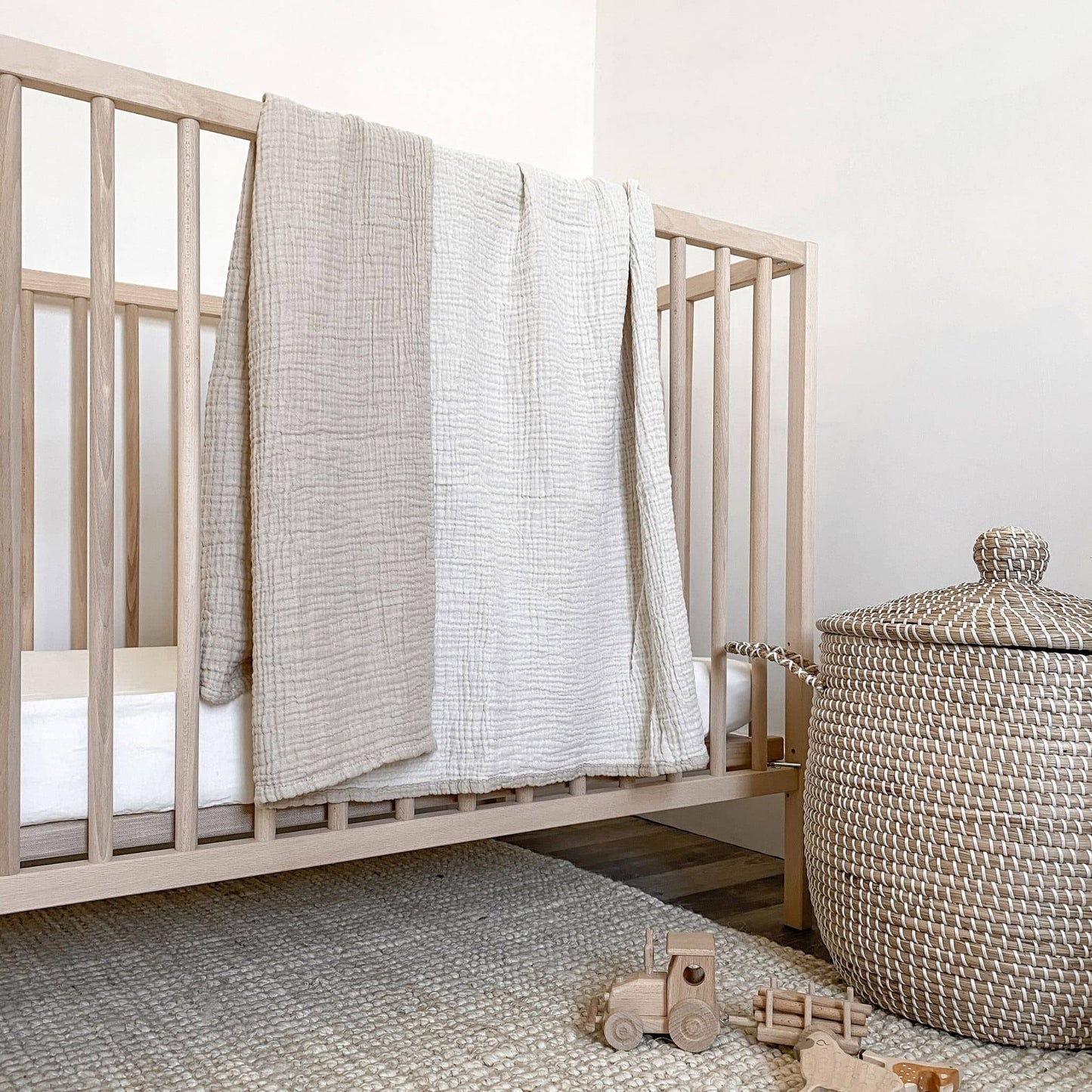 POKOLOKO Crinkle Cotton Baby Blanket #color_crinkle-beige