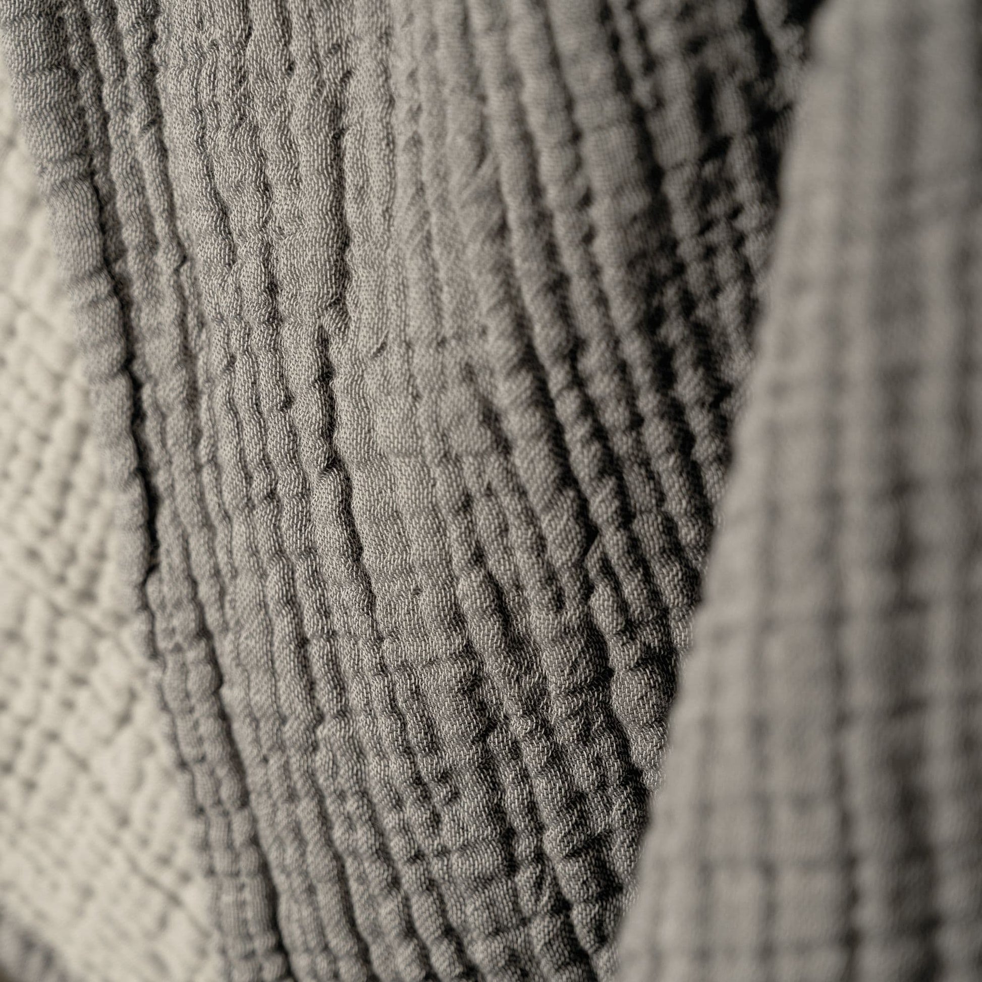 POKOLOKO Crinkle Cotton Baby Blanket #color_crinkle-grey