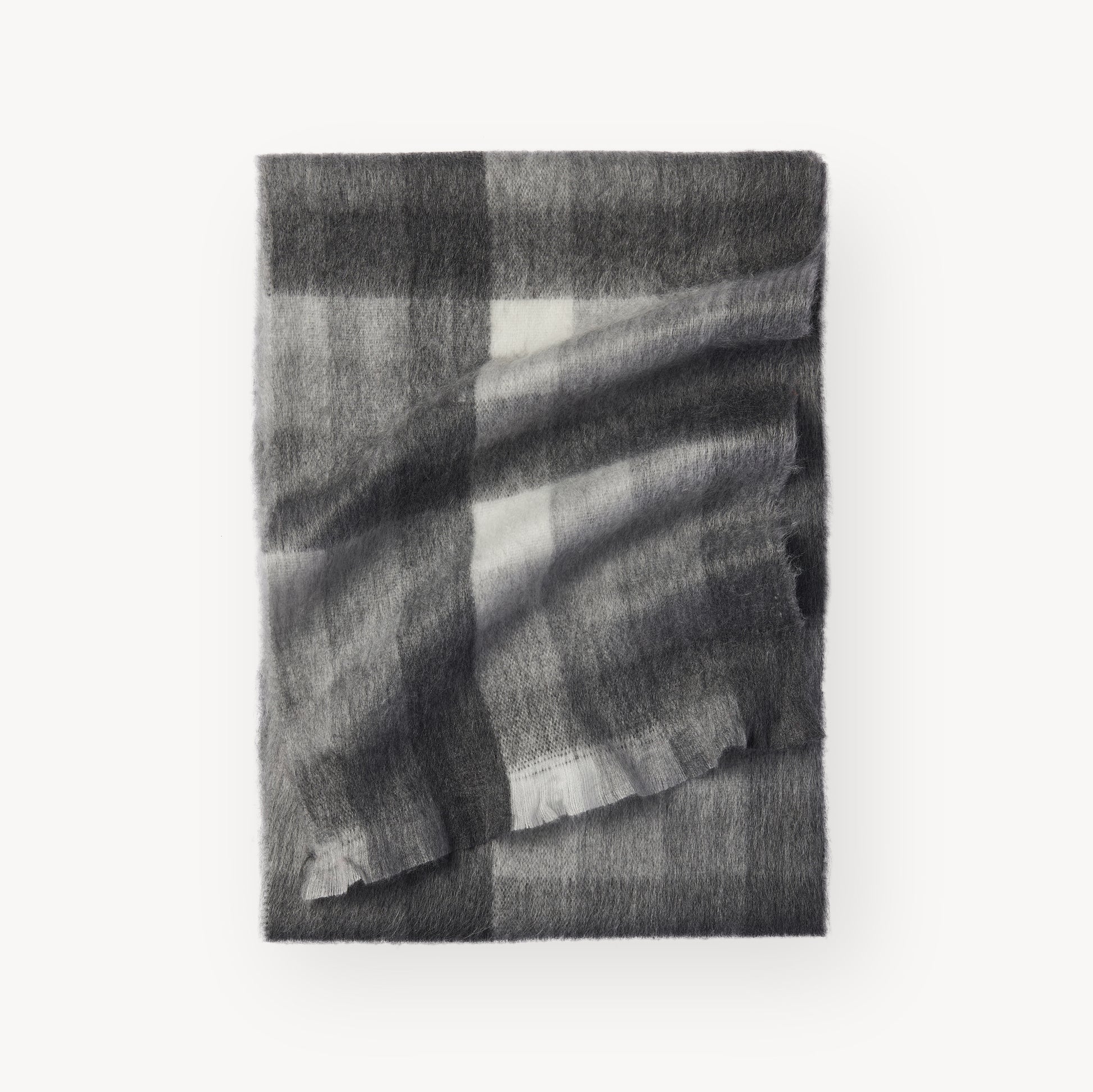 POKOLOKO Alpaca Seamless Check Scarf #color_sterling-check