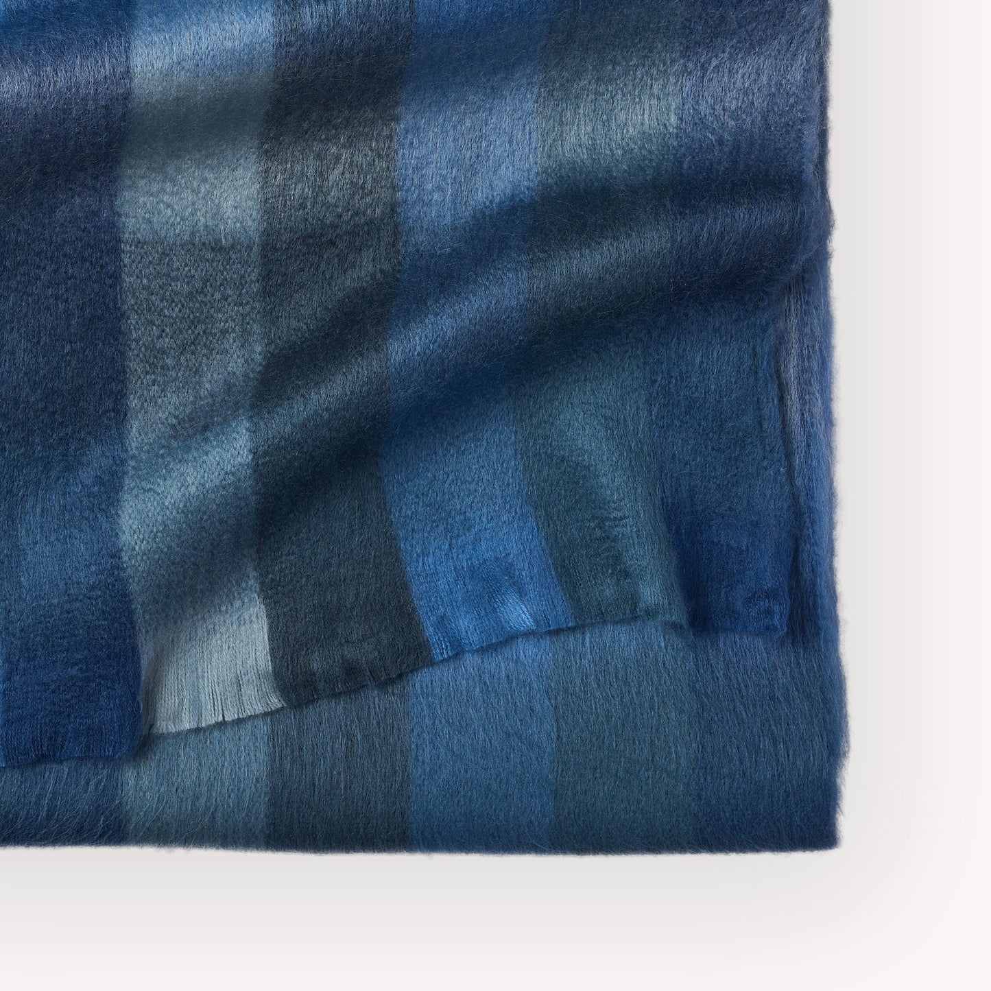 POKOLOKO Alpaca Seamless Check Scarf #color_waterfall-check