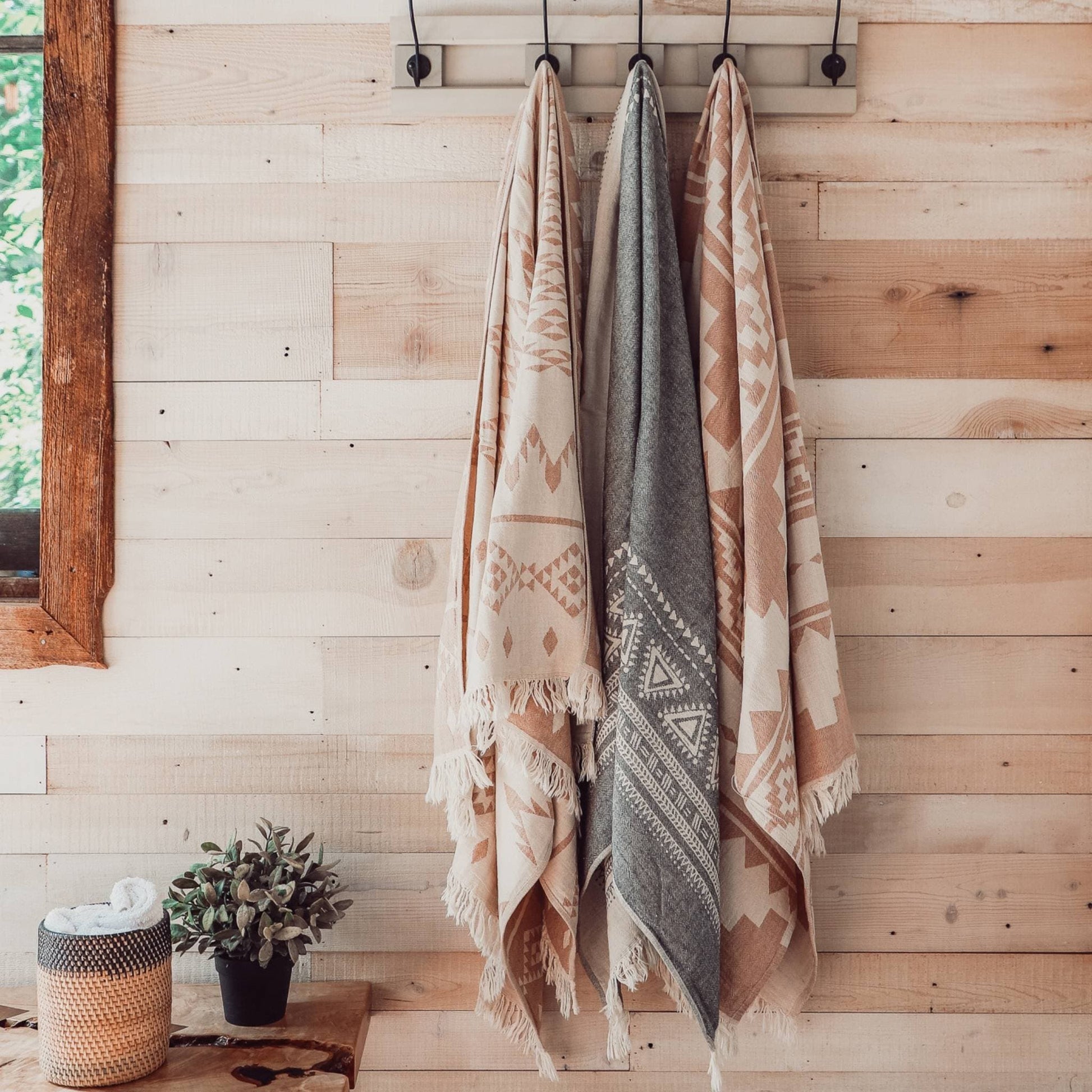 POKOLOKO Atlas Towel #color_atlas-shell