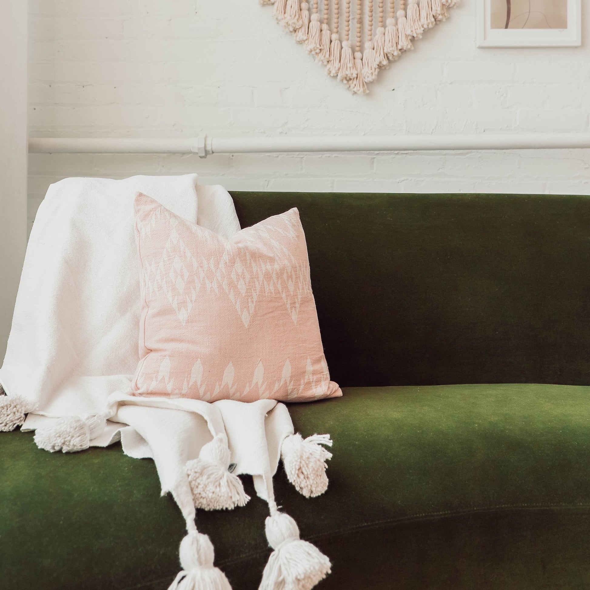 POKOLOKO Atlas Pillow #color_atlas-pastel-pink