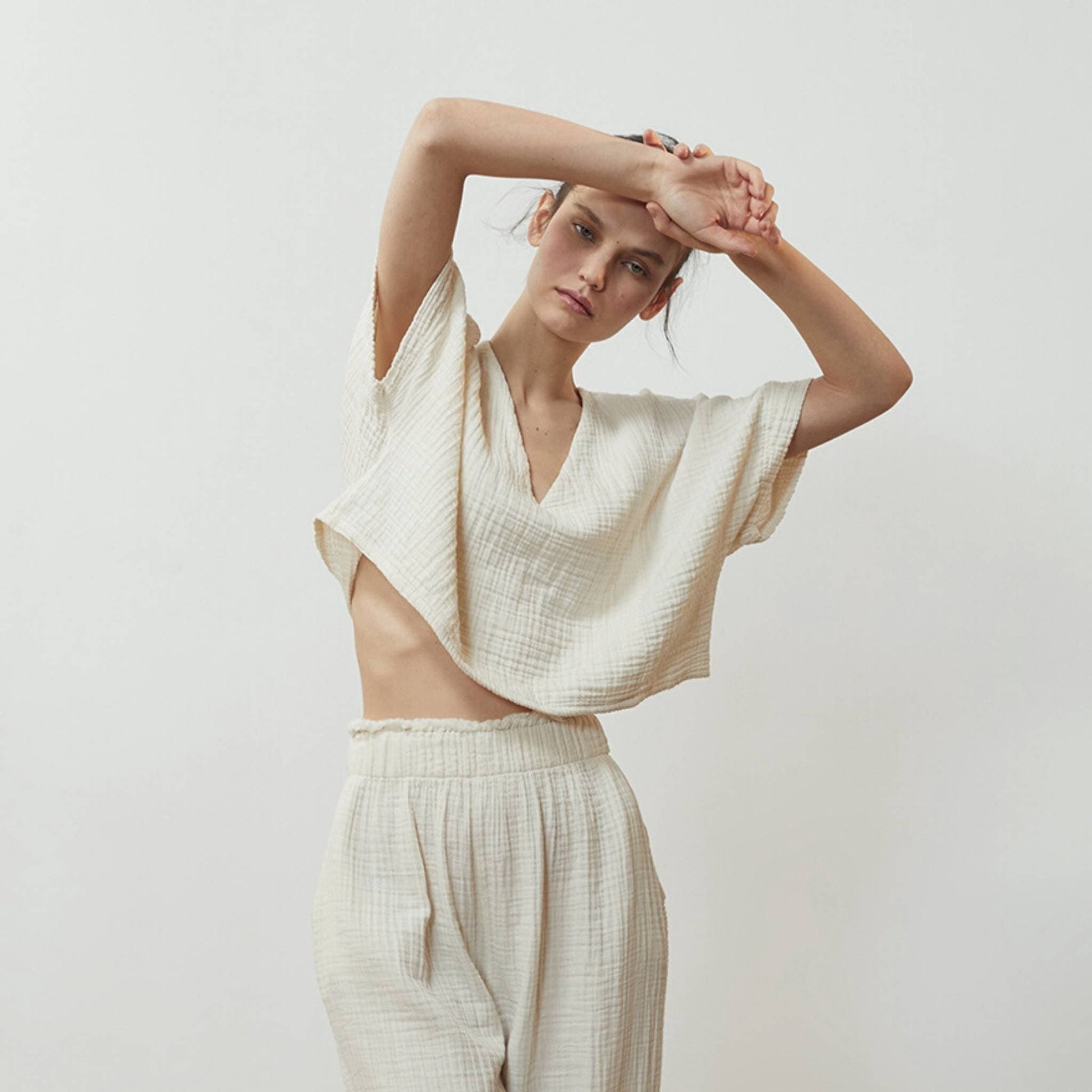 POKOLOKO Crinkle Crop Top #color_crinkle-cream