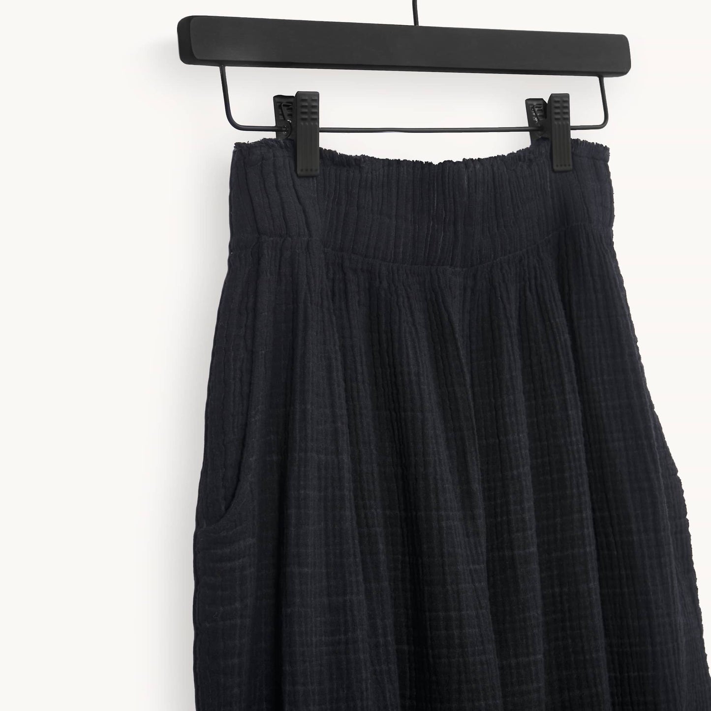 POKOLOKO Crinkle Palazzo Pants #color_crinkle-black