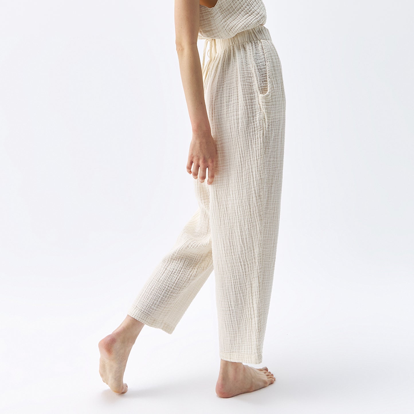 POKOLOKO Crinkle Slouchy Pants #color_crinkle-cream