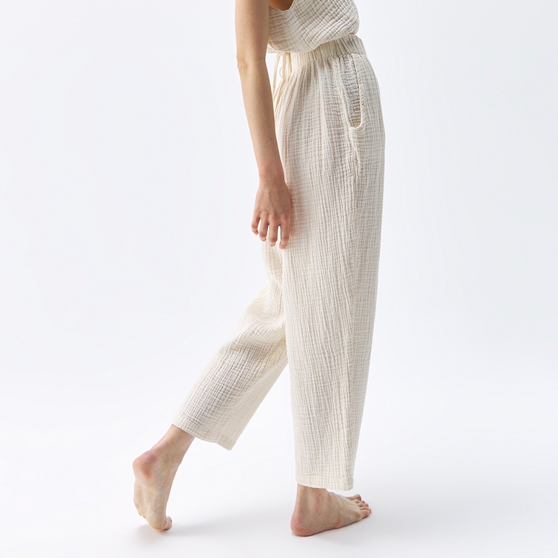 POKOLOKO Crinkle Slouchy Pants #color_crinkle-cream