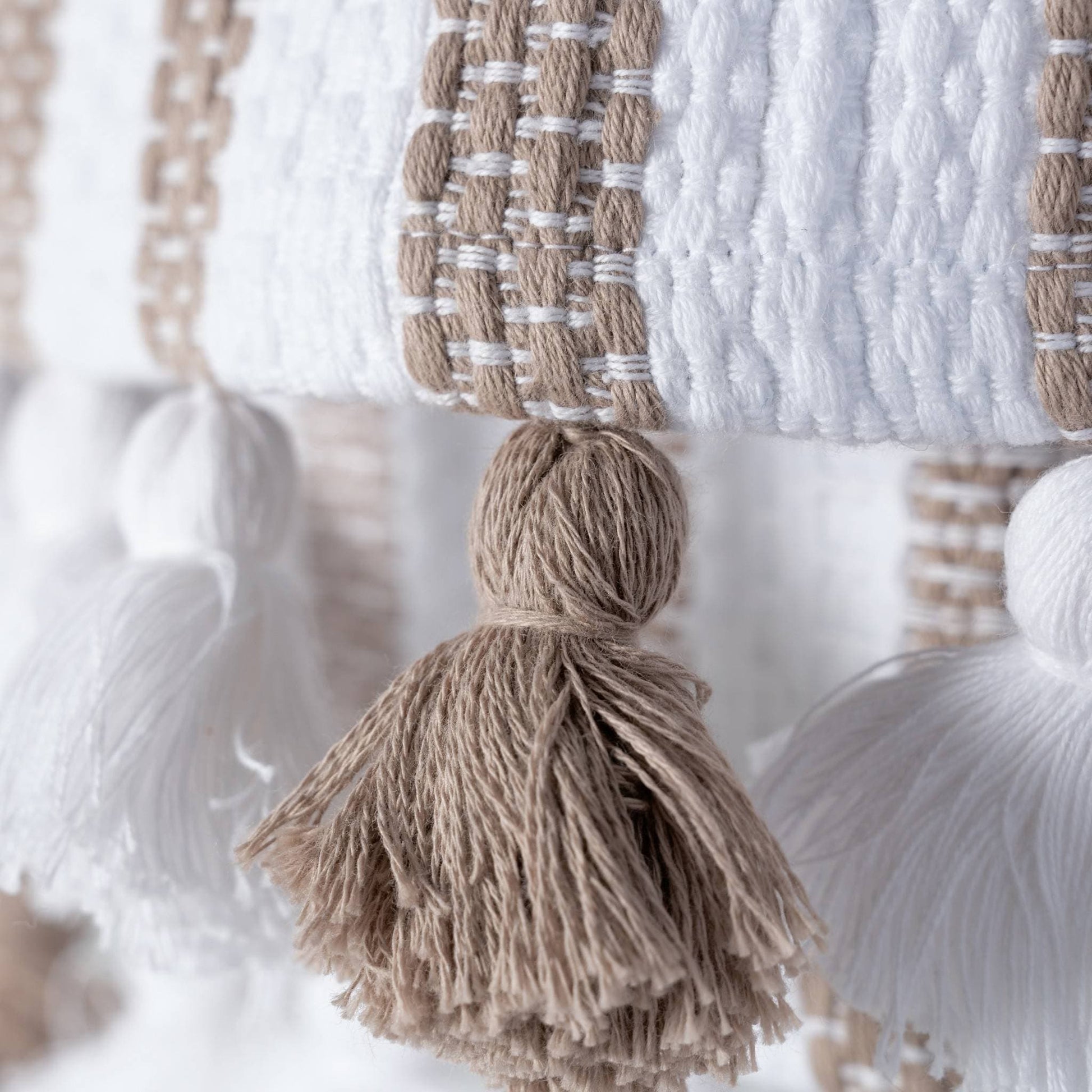 POKOLOKO Striped Bath Mat #color_striped-beige