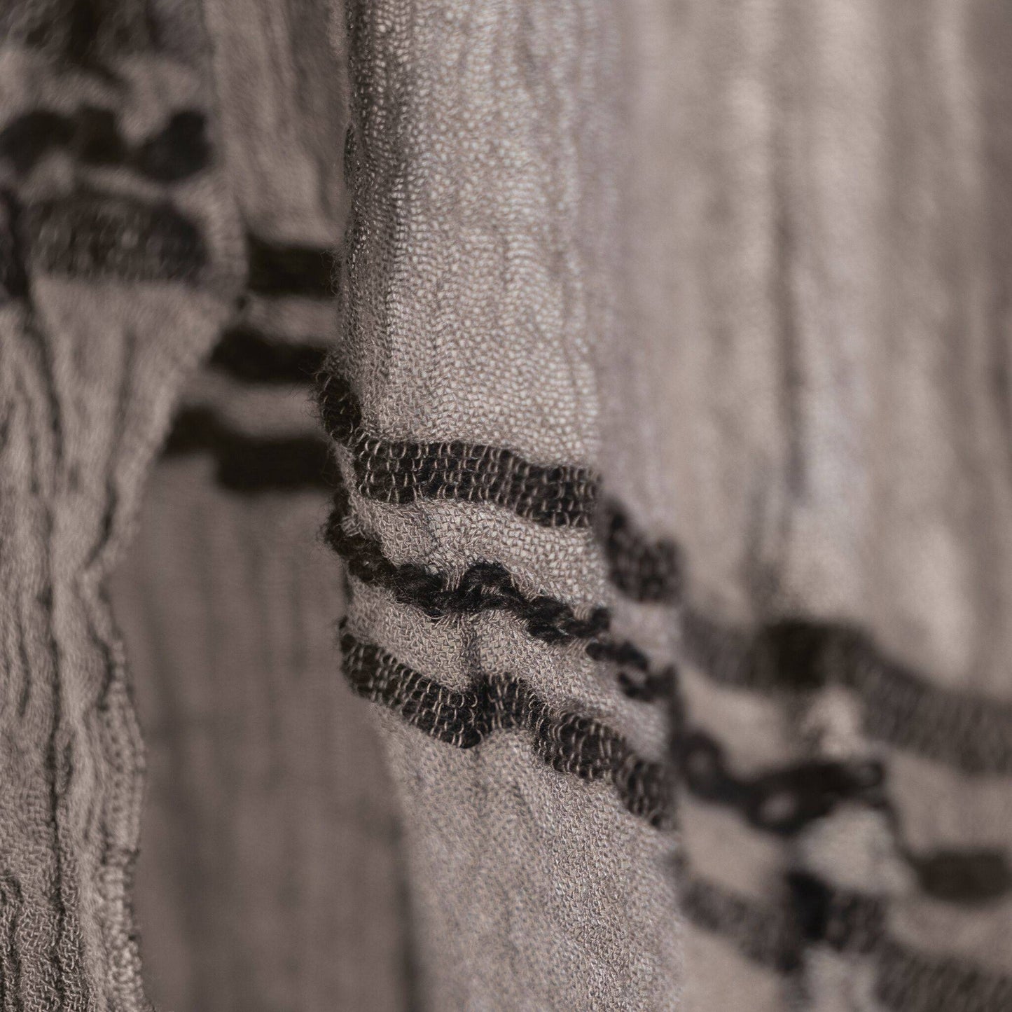 POKOLOKO Tori Scarf #color_tori-anthracite-black