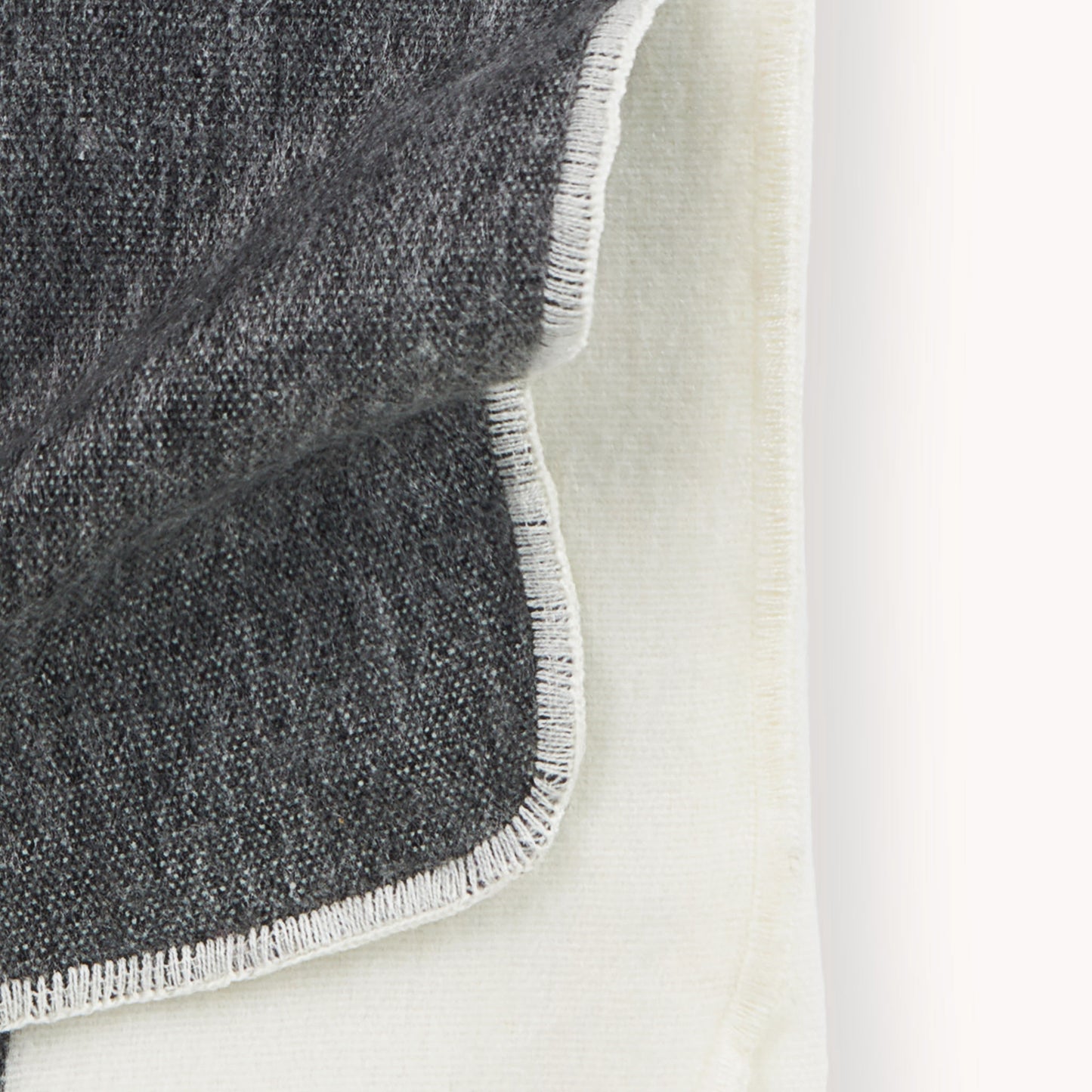 POKOLOKO Striped Large Alpaca Throw #color_raven-stripe