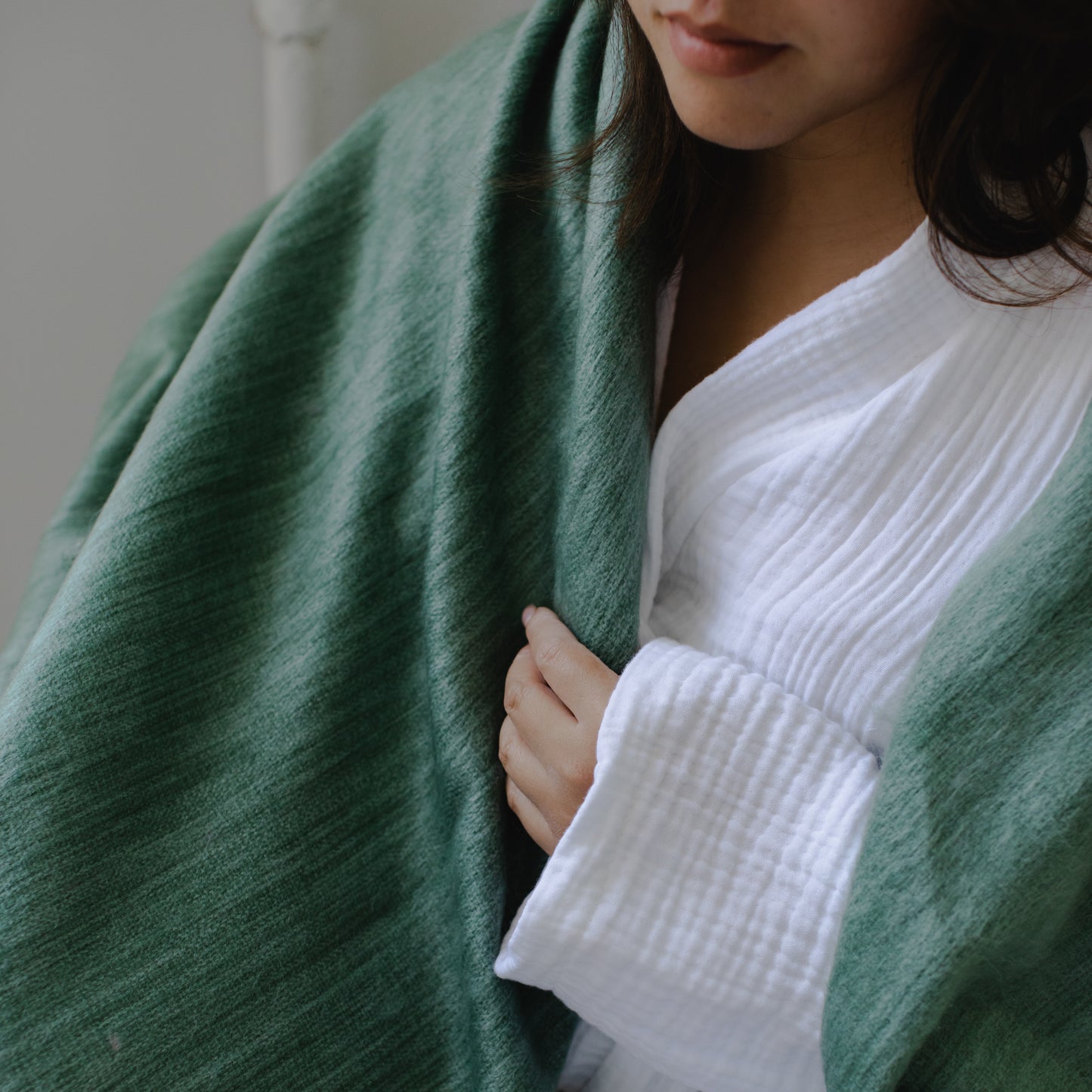 POKOLOKO Heathered Large Alpaca Throw #color_sage