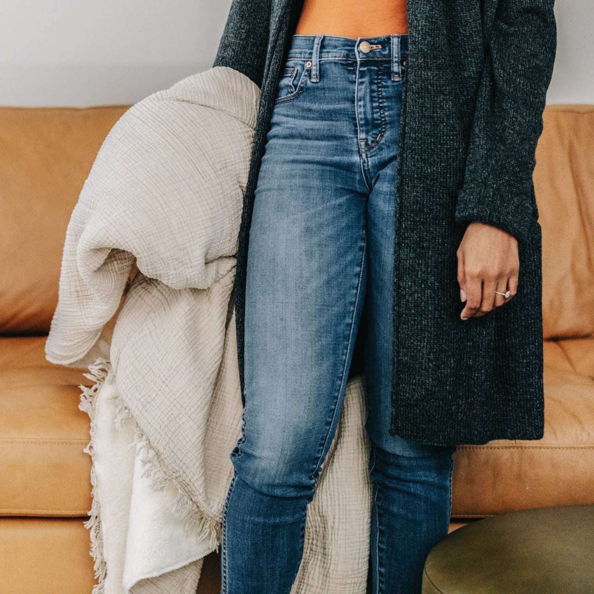 POKOLOKO Crinkle Fleece-Lined Throw #color_crinkle-grey