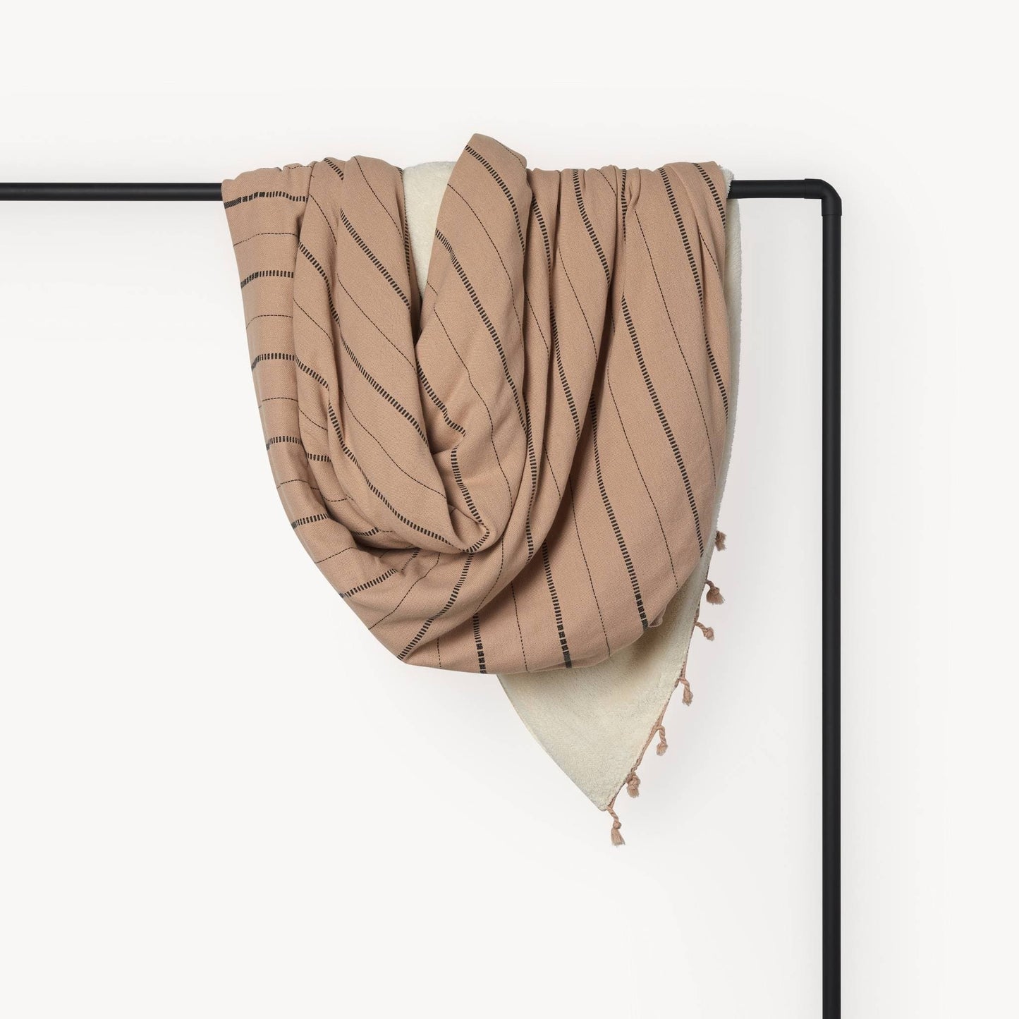 POKOLOKO Irena Fleece-Lined Throw #color_irena-clove