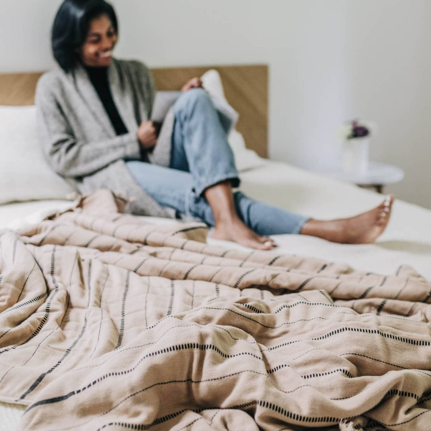 POKOLOKO Irena Fleece-Lined Throw #color_irena-clove
